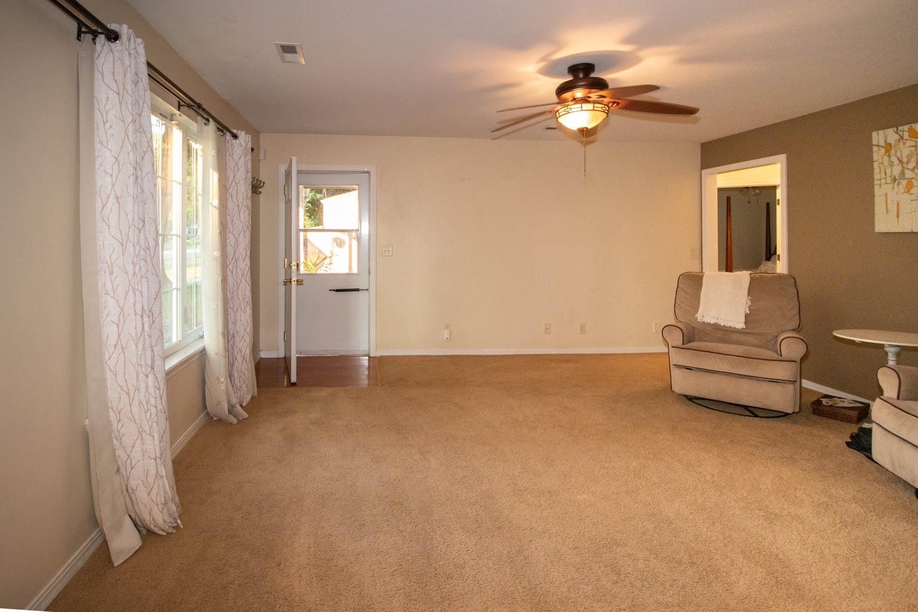 123 E Miller Property Photo 15