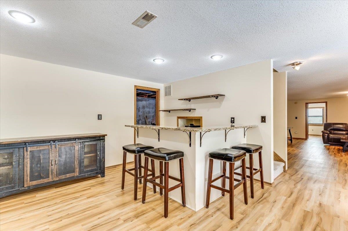 1518 E Pheasant Run Property Photo 22