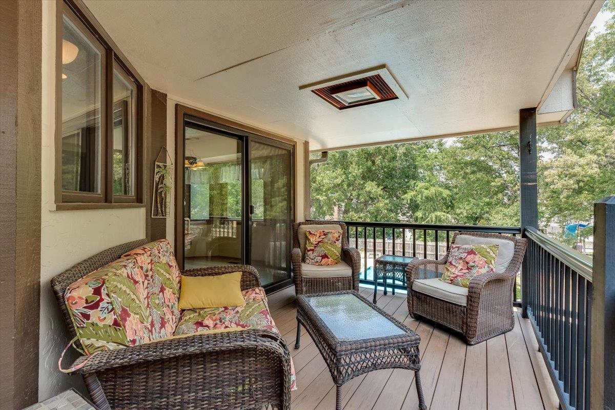 1518 E Pheasant Run Property Photo 27