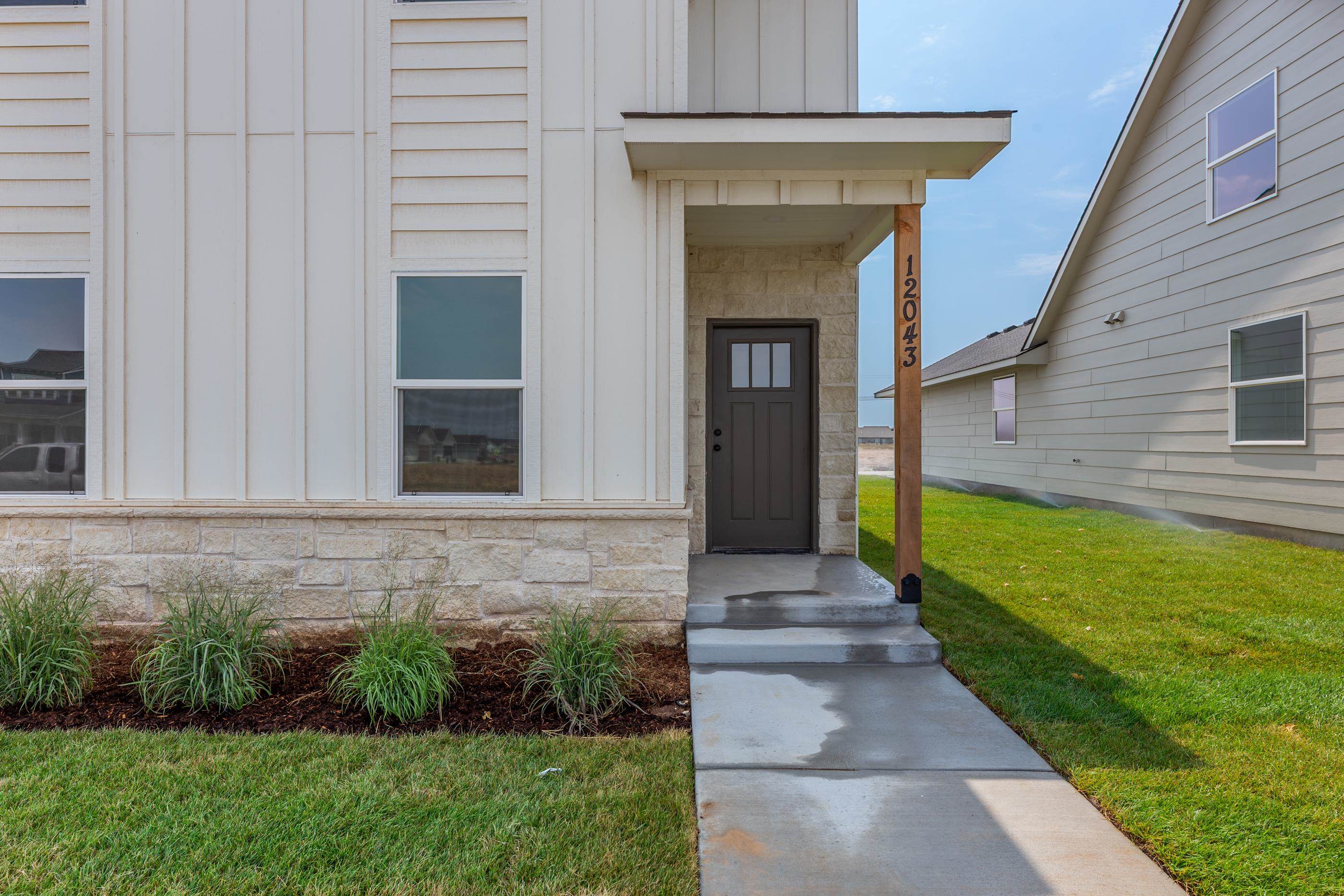 12043 W Arvada Blvd Property Photo 2