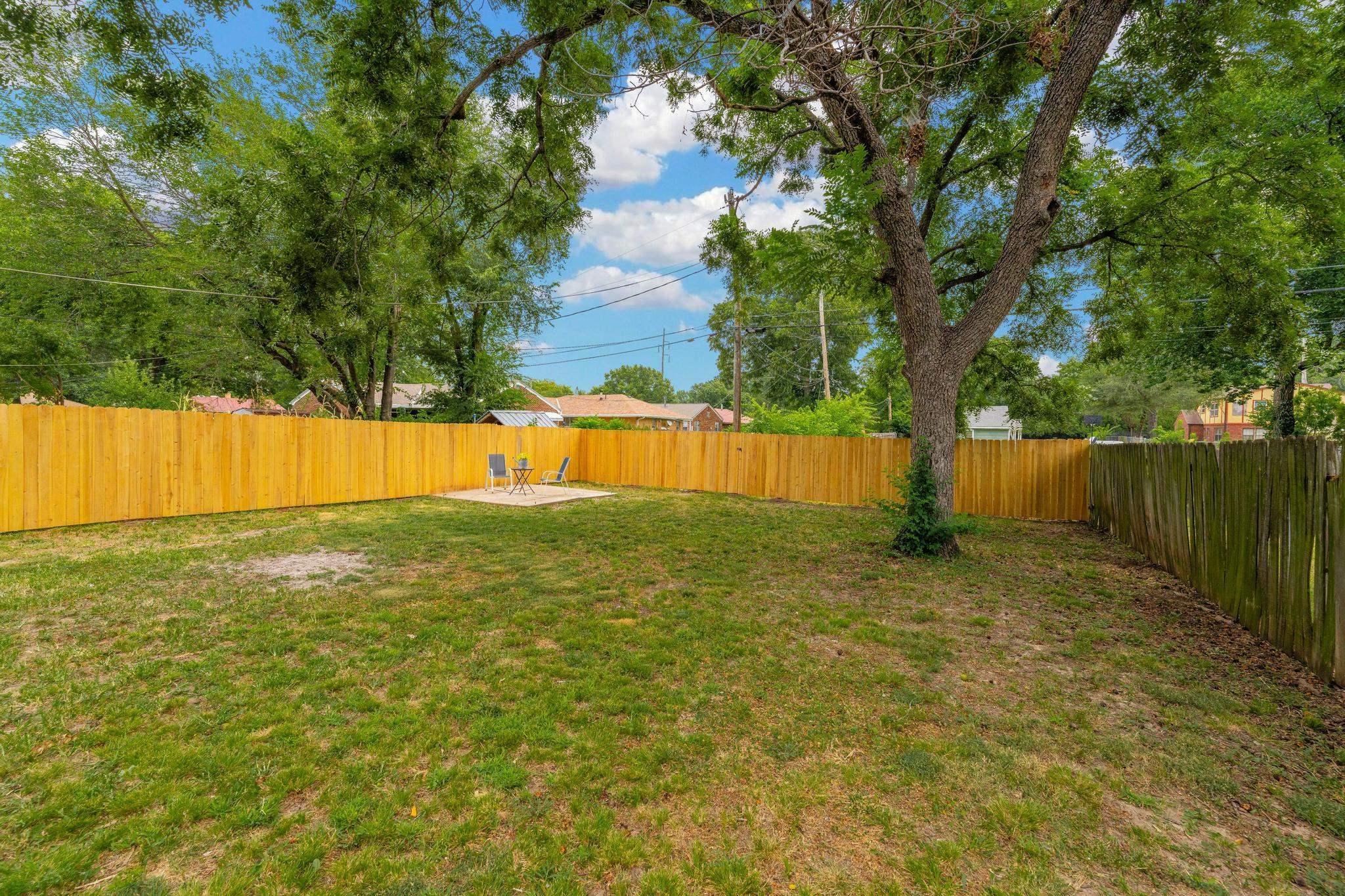 2314 S Alameda Property Photo 21