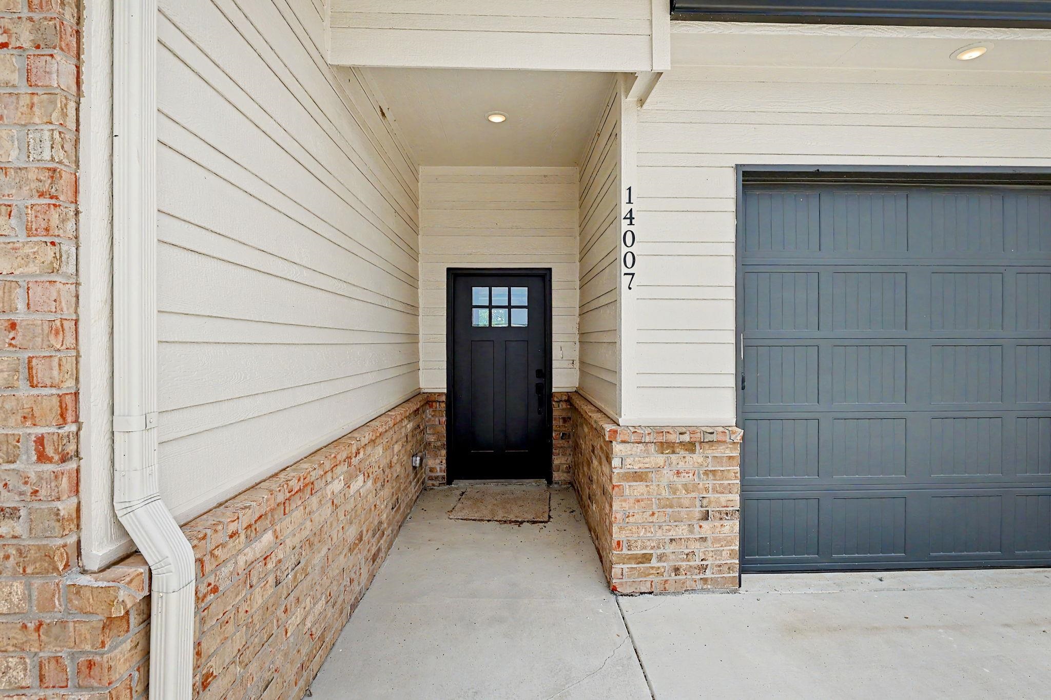 14007 E Wassall St Property Photo 2
