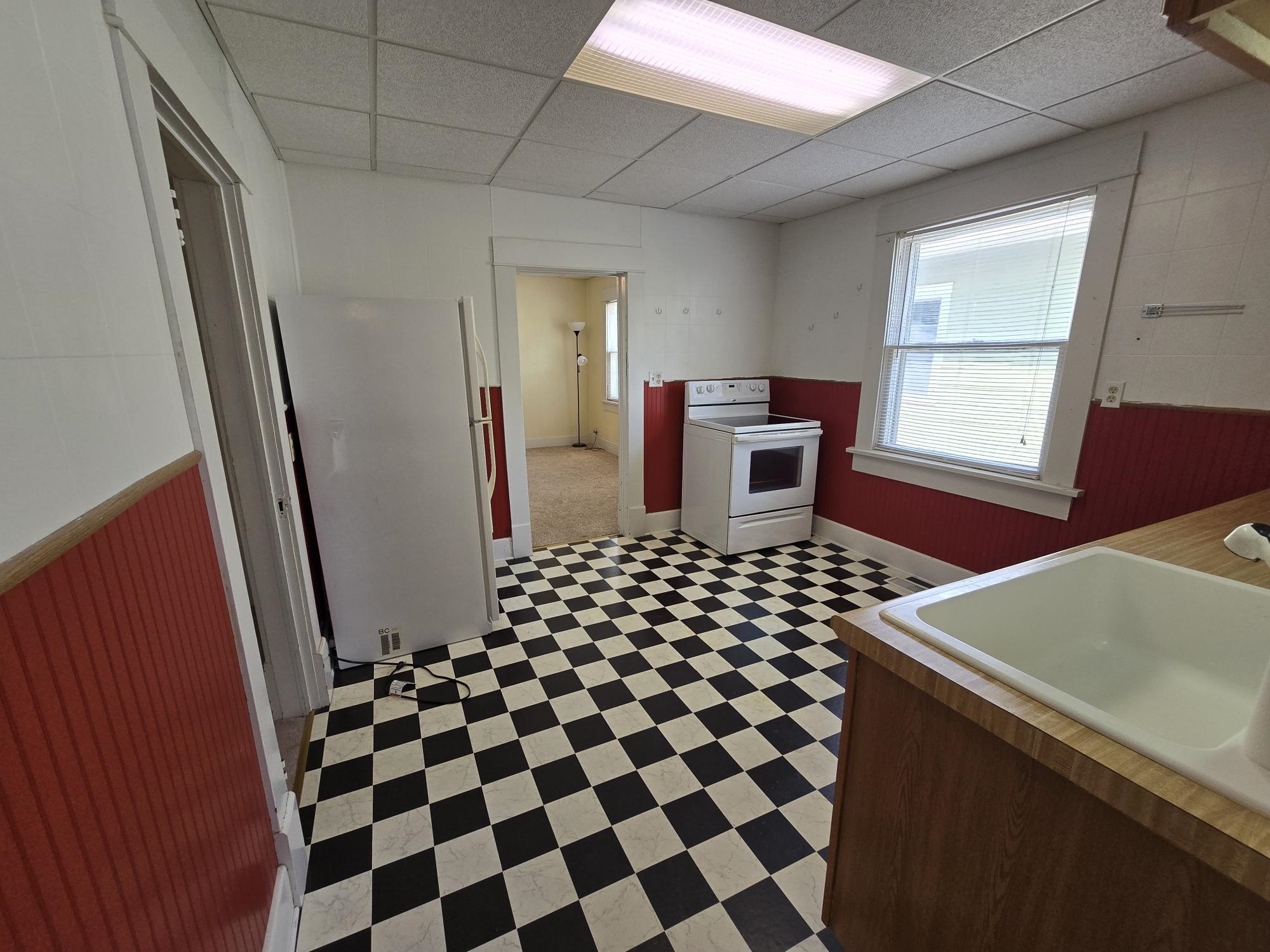 1406 John St Property Photo 7