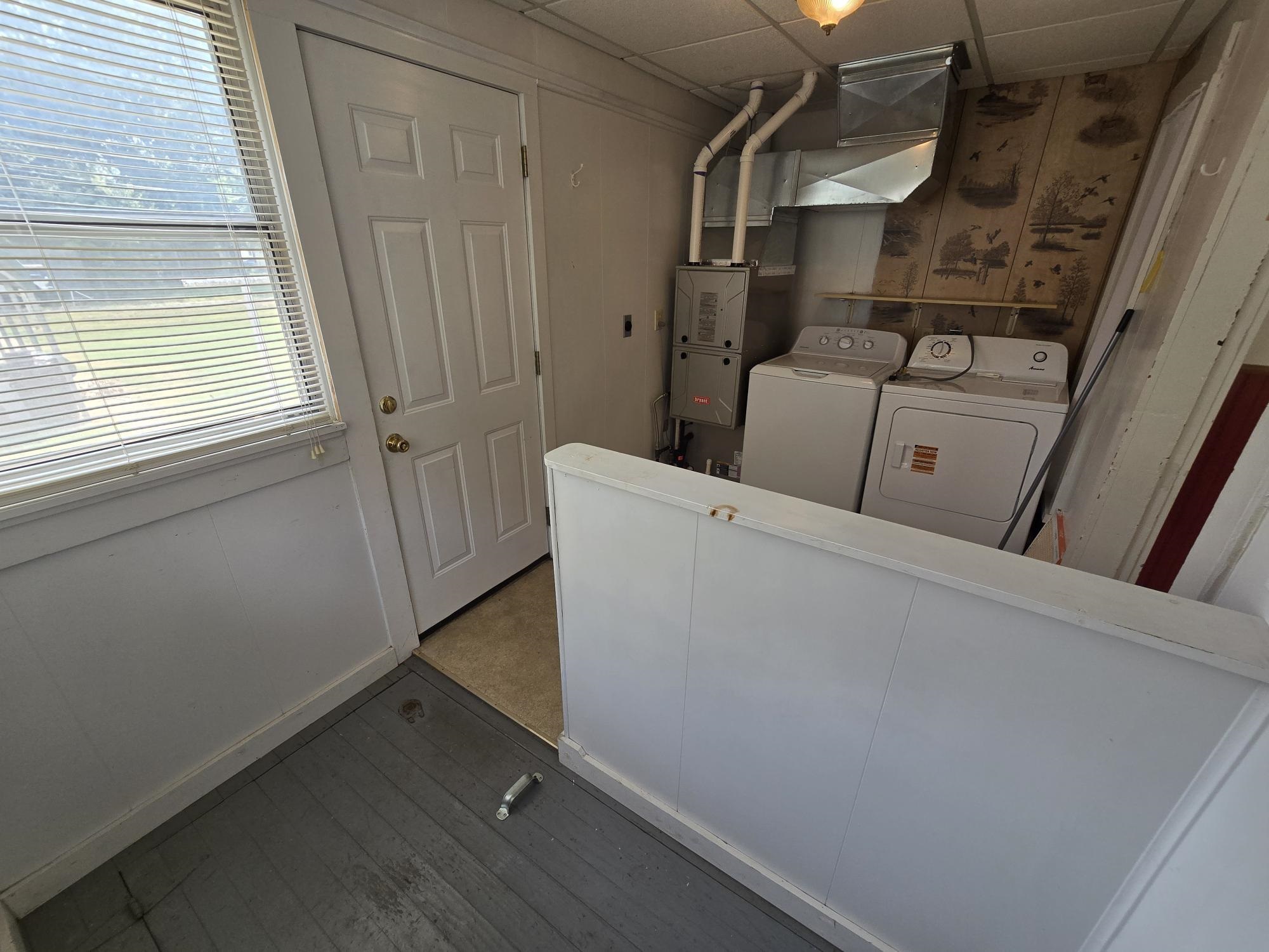 1406 John St Property Photo 8