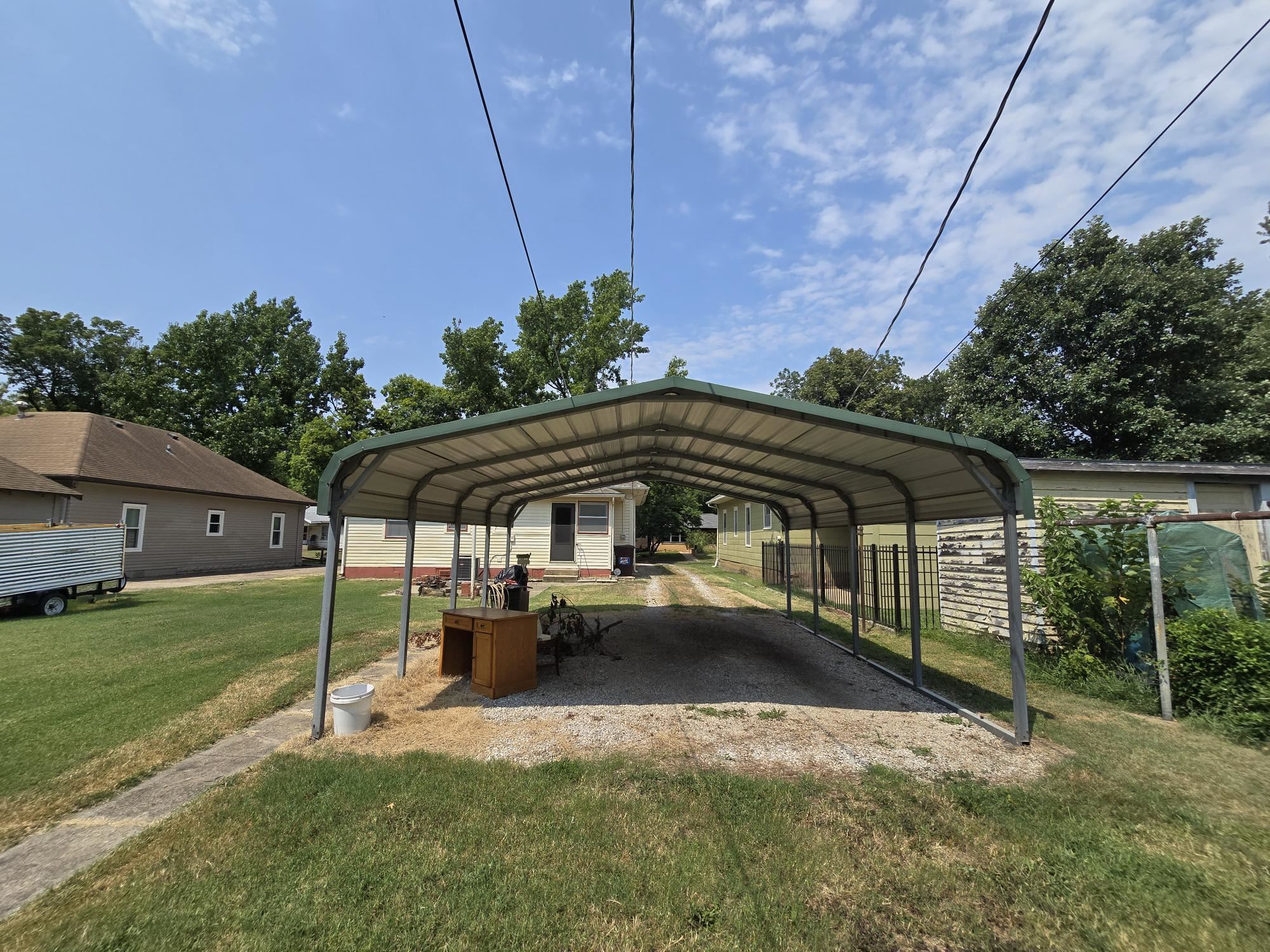 1406 John St Property Photo 15