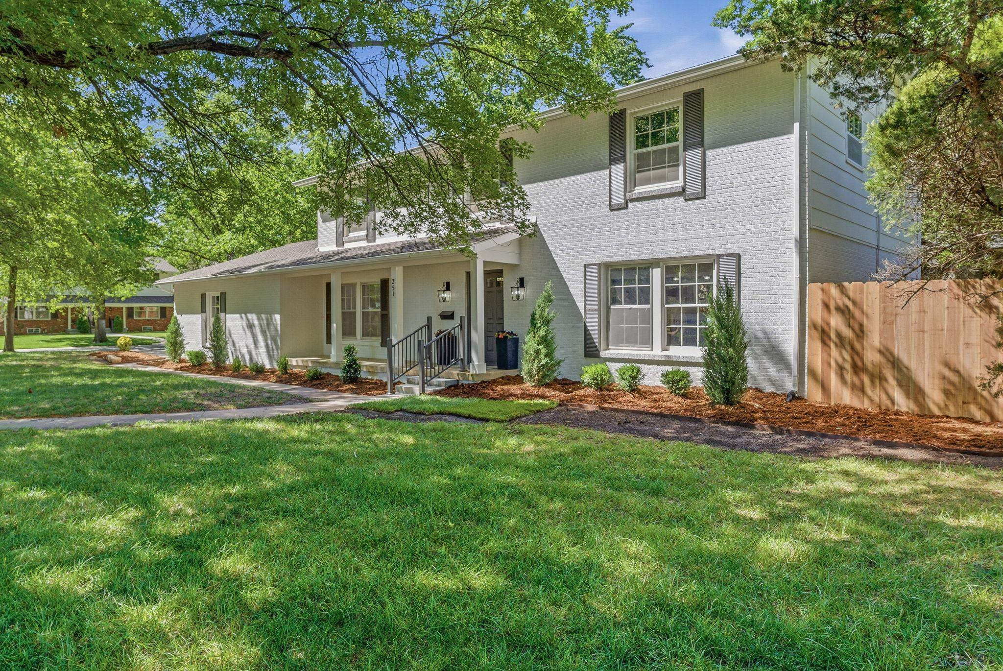 251 N Post Oak Road Property Photo 2