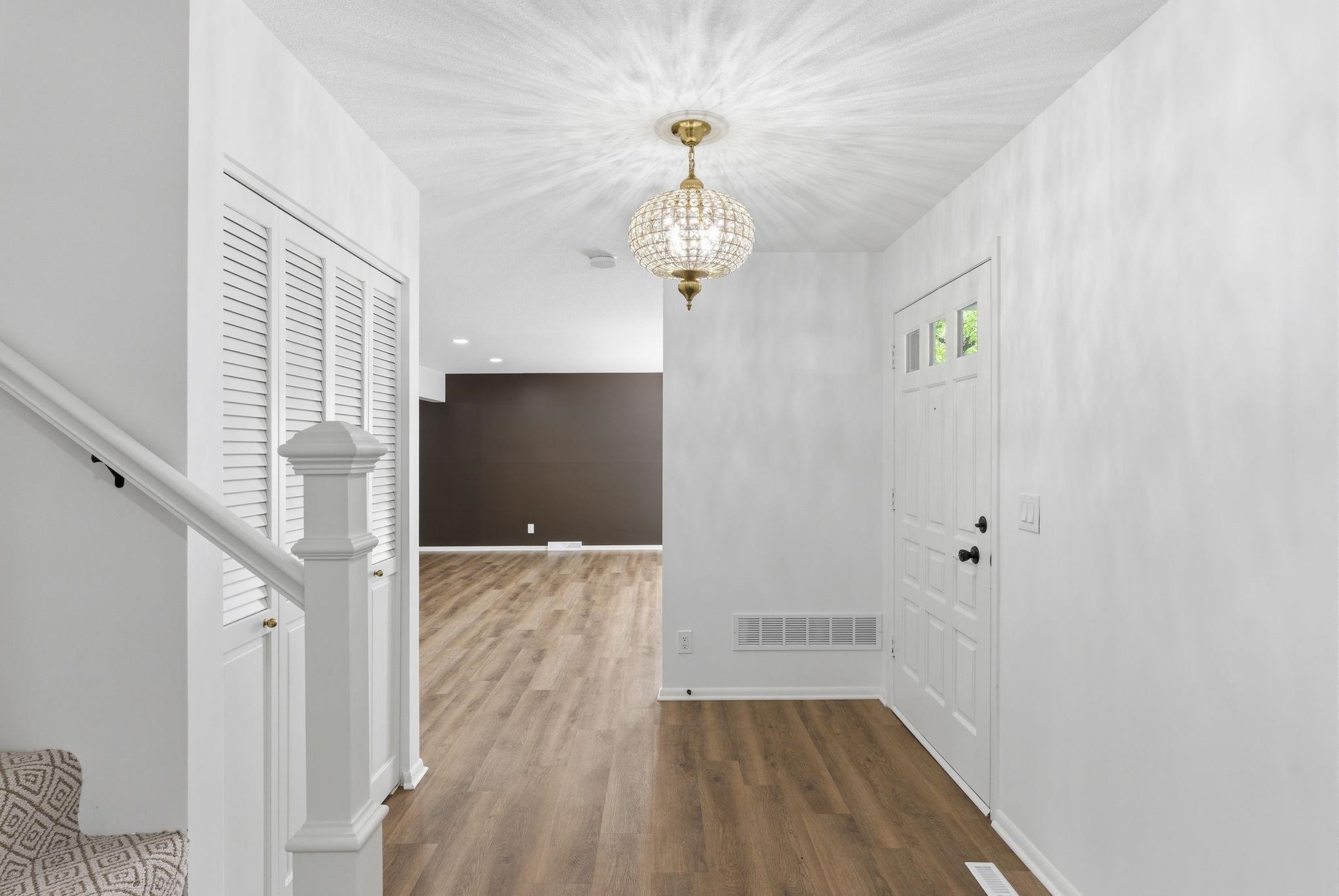 251 N Post Oak Road Property Photo 6