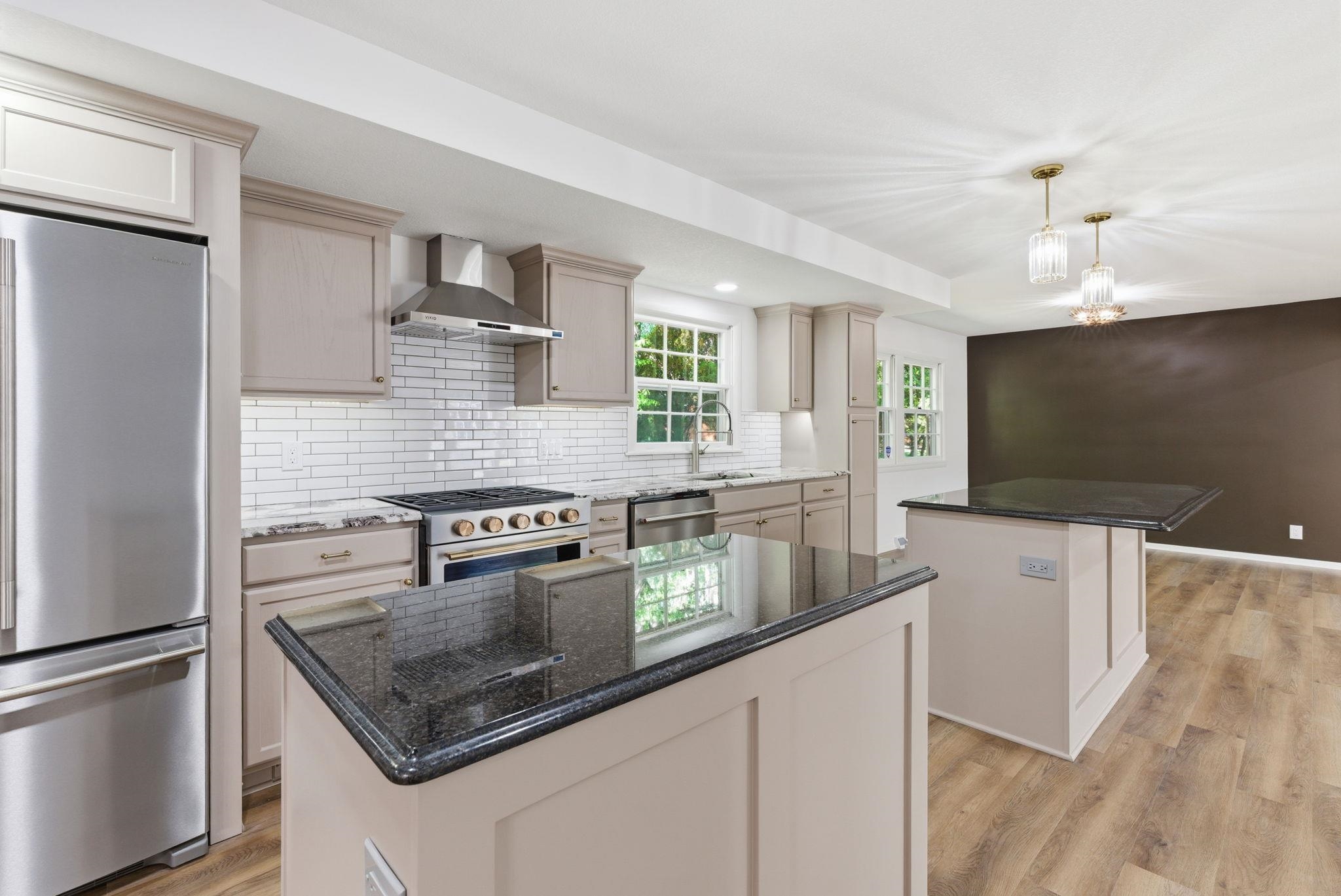 251 N Post Oak Road Property Photo 14