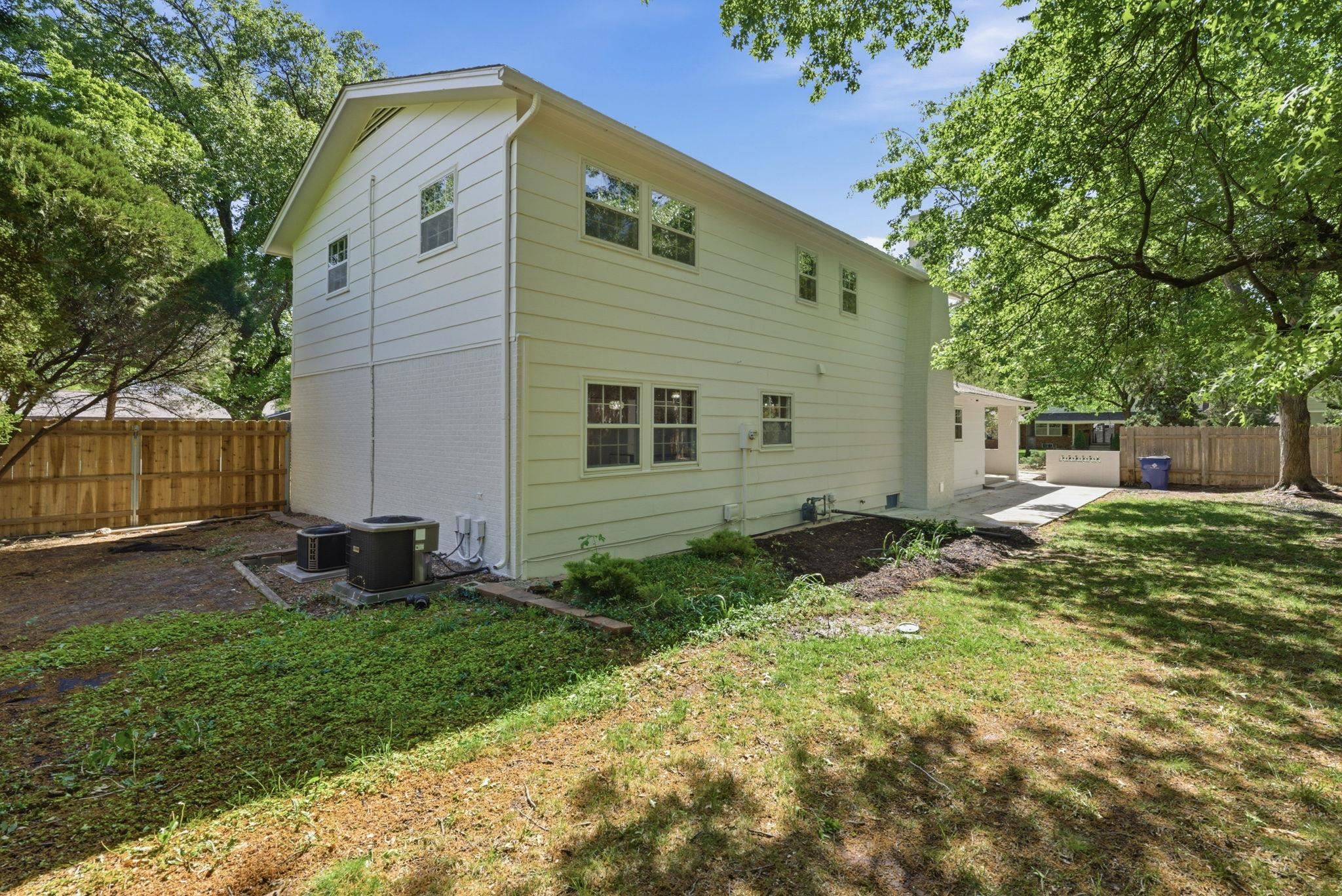 251 N Post Oak Road Property Photo 34