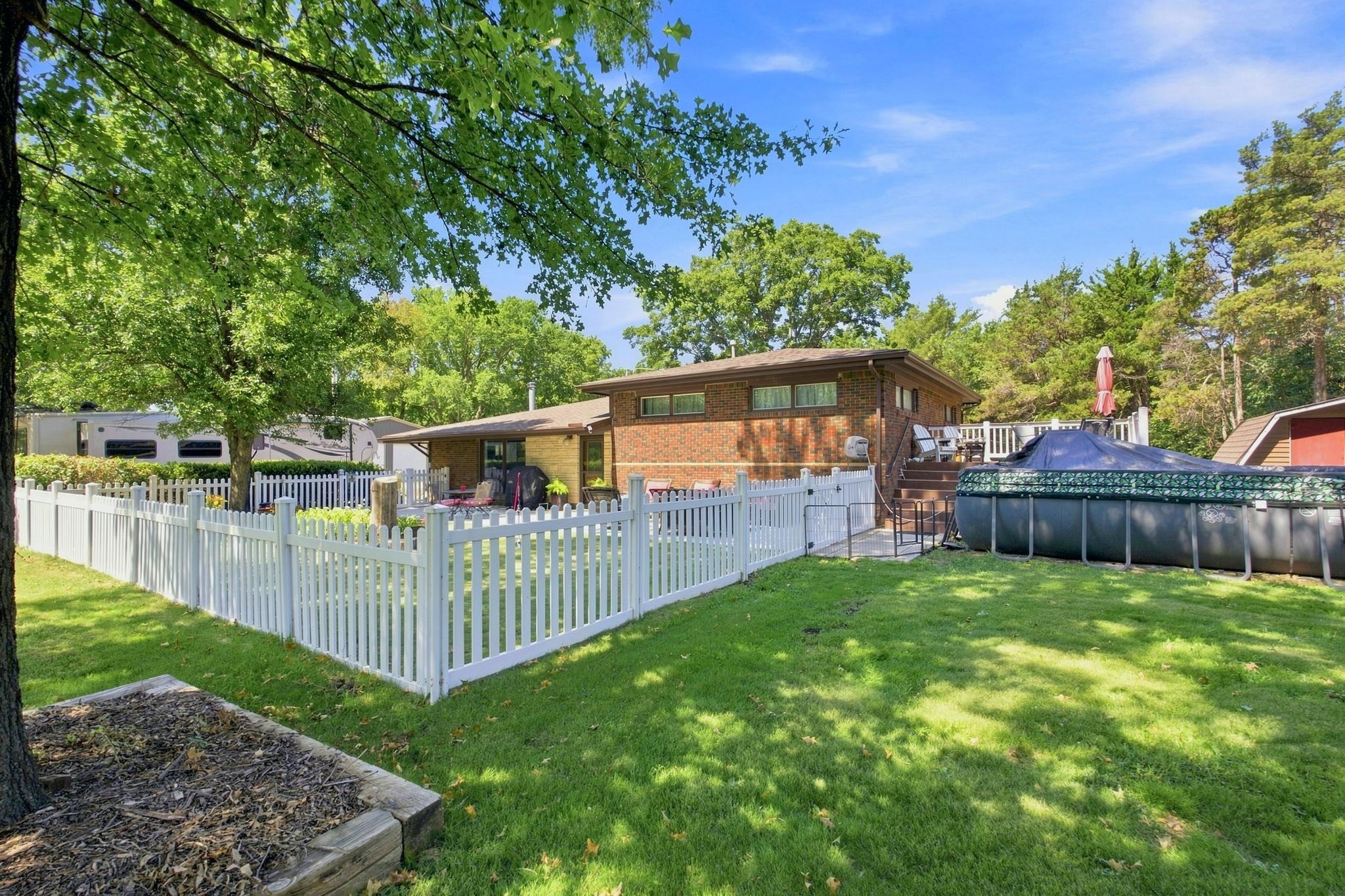 14326 W Southwest Blvd. Property Photo 5
