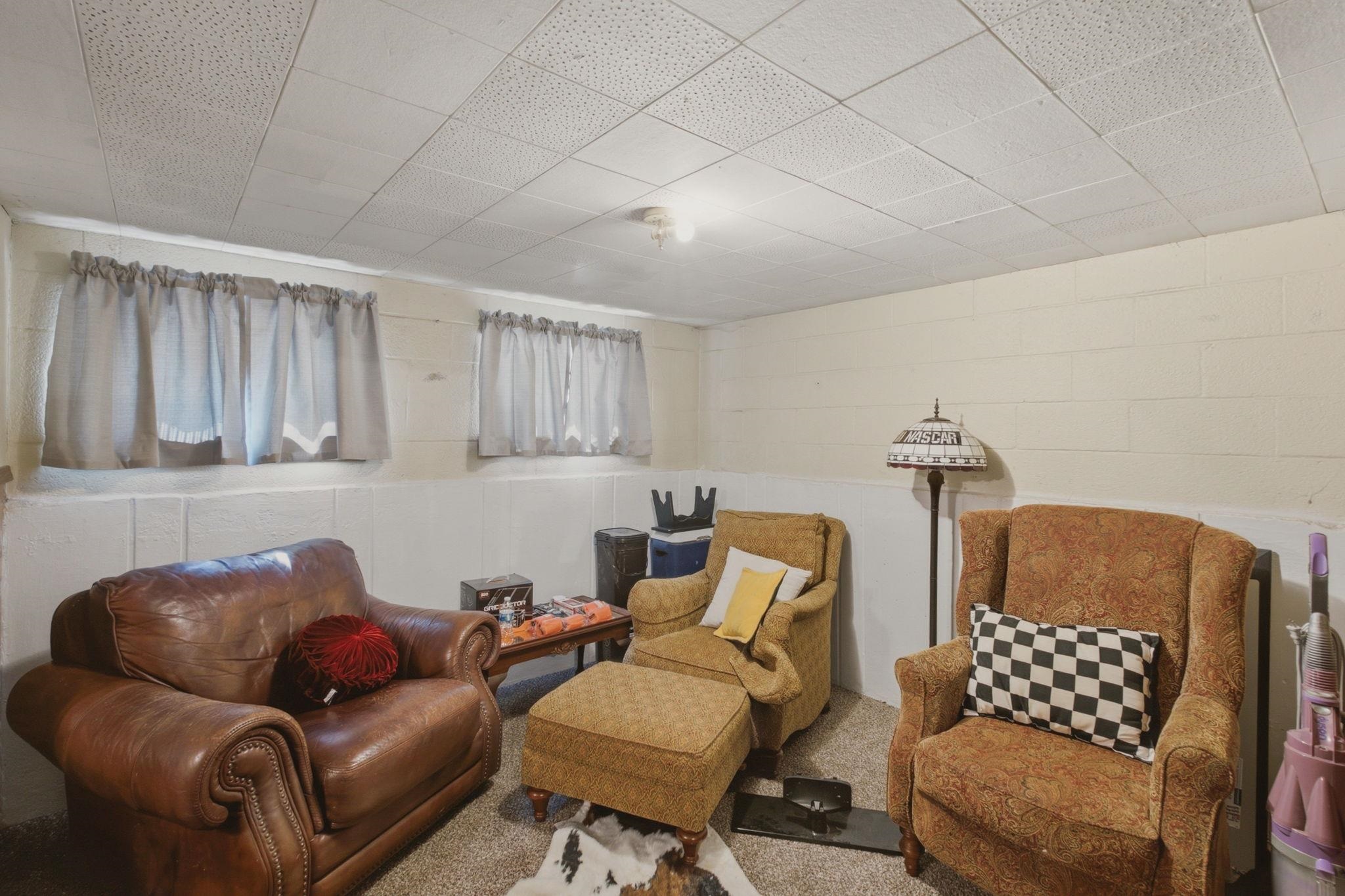 14326 W Southwest Blvd. Property Photo 25