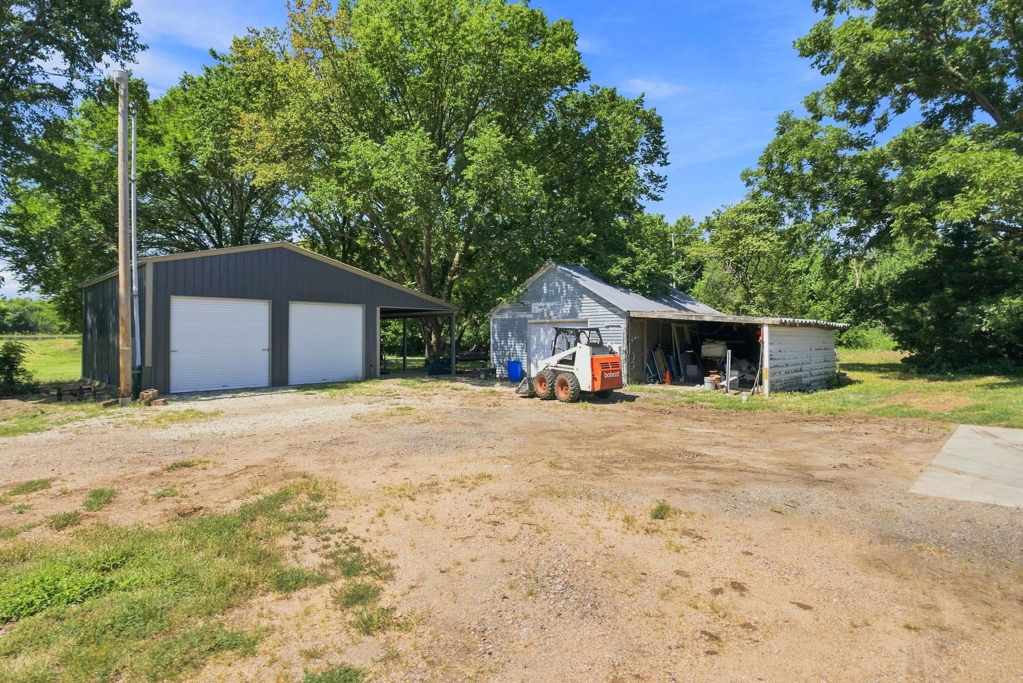 14326 W Southwest Blvd. Property Photo 29