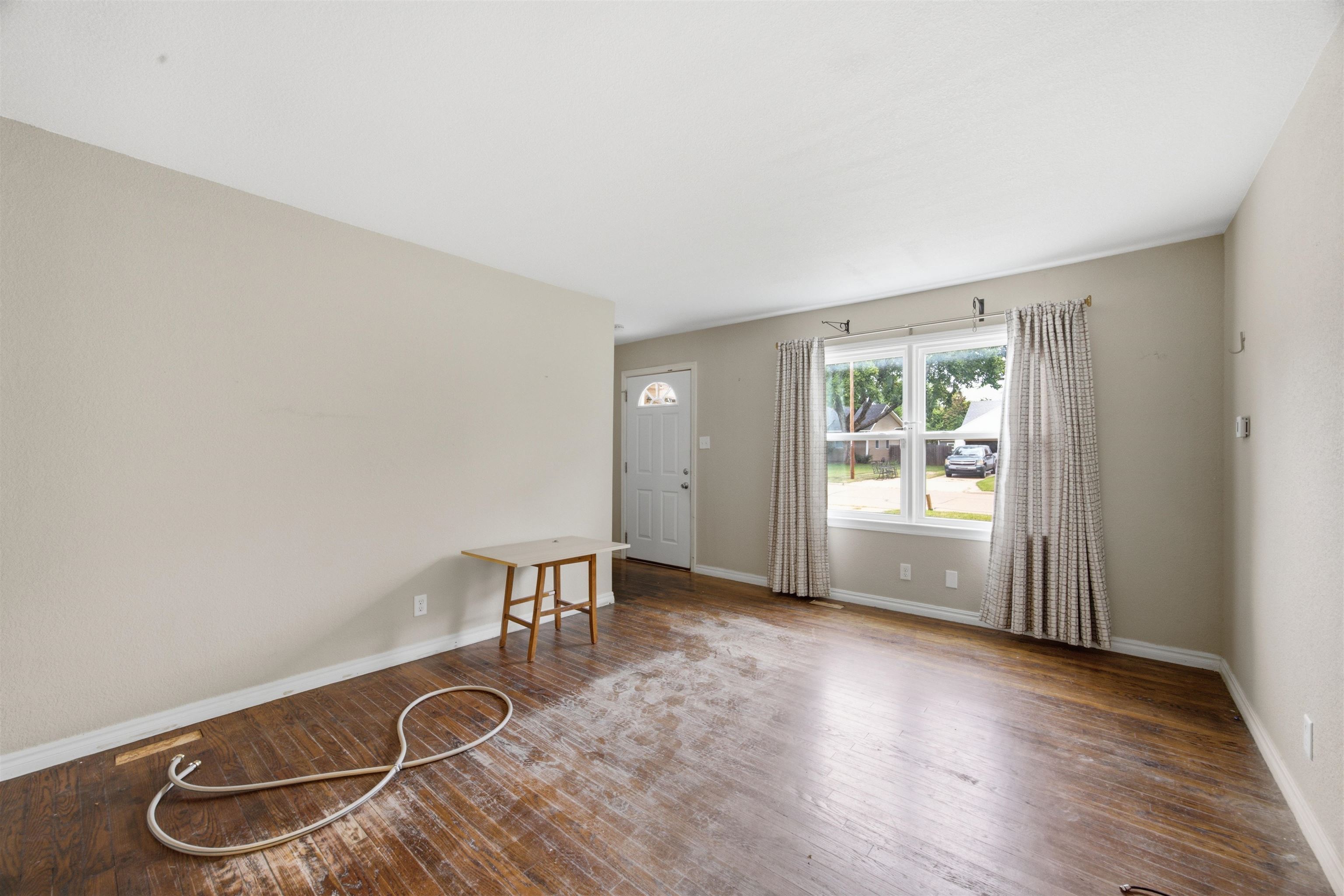 739 Audrey Property Photo 4