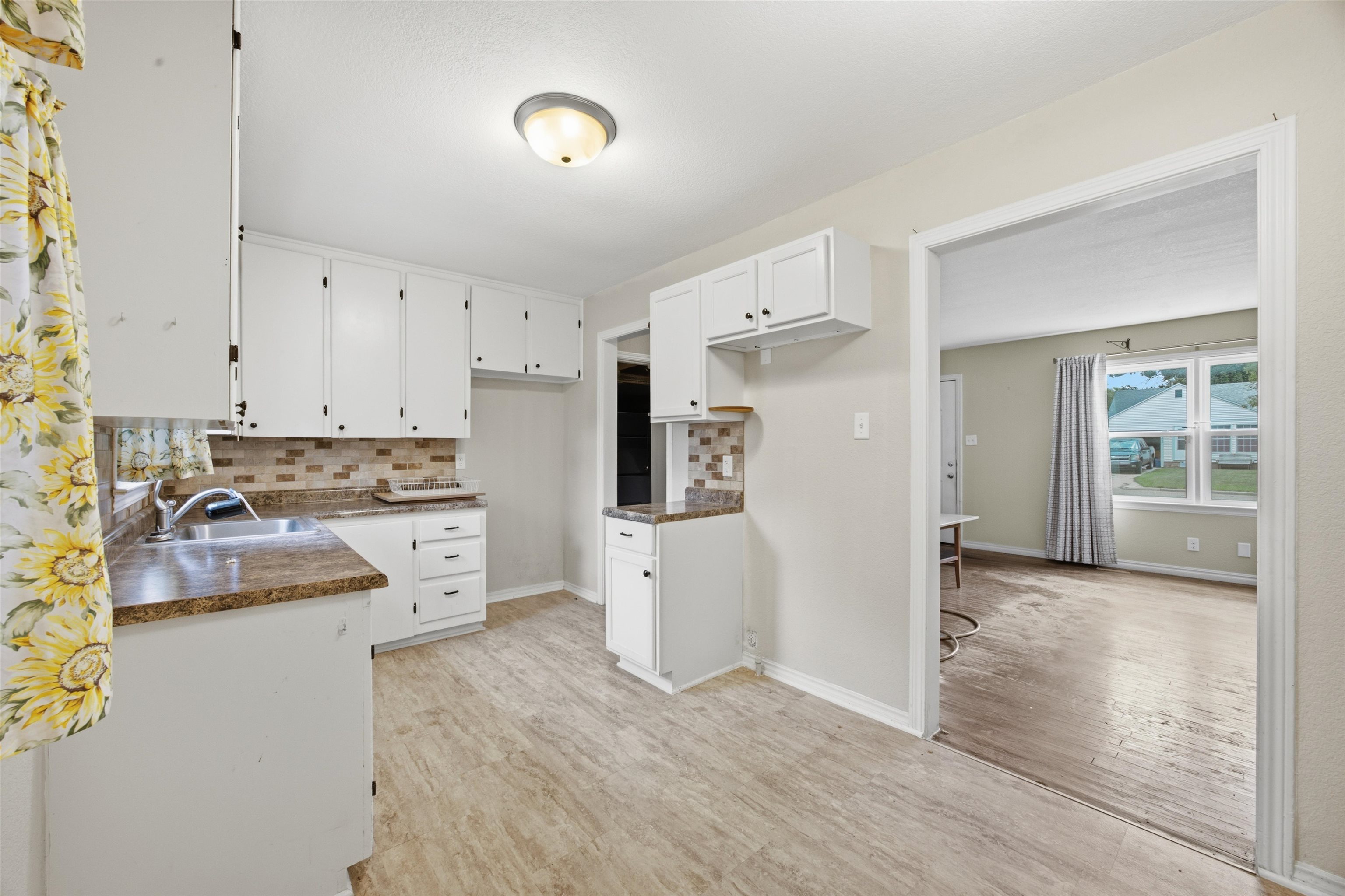 739 Audrey Property Photo 7