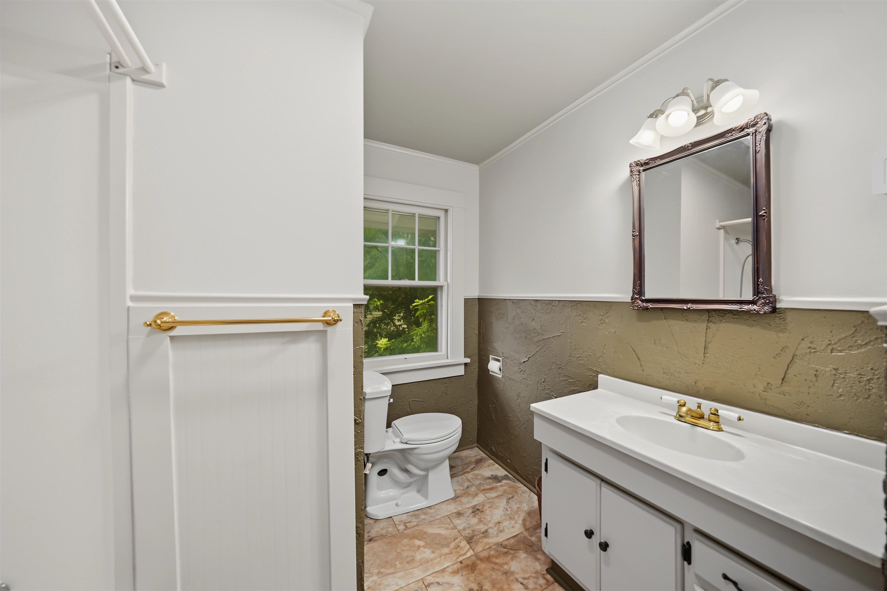 759 Highland Ave. Property Photo 12