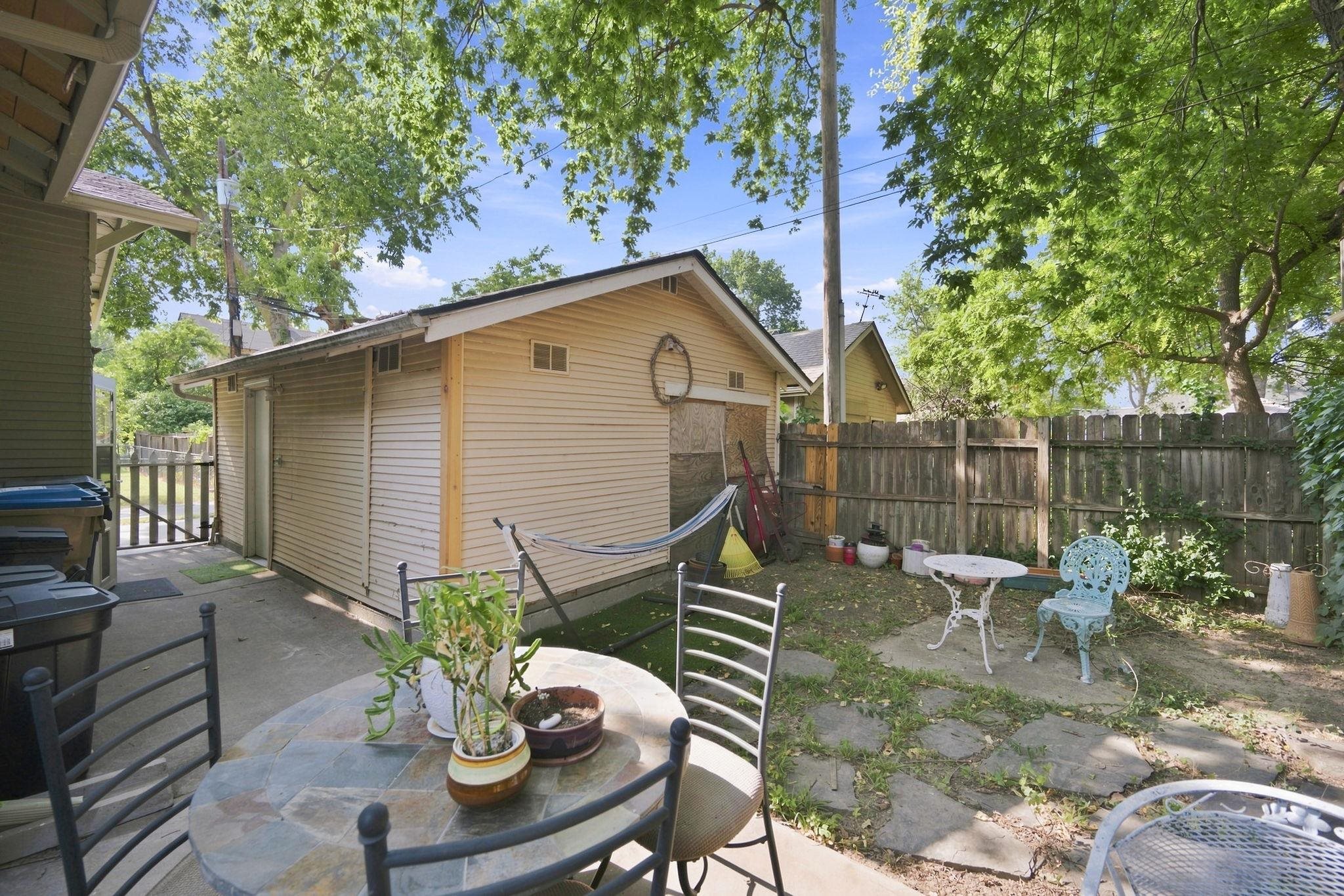 910 W Murdock St Property Photo 26