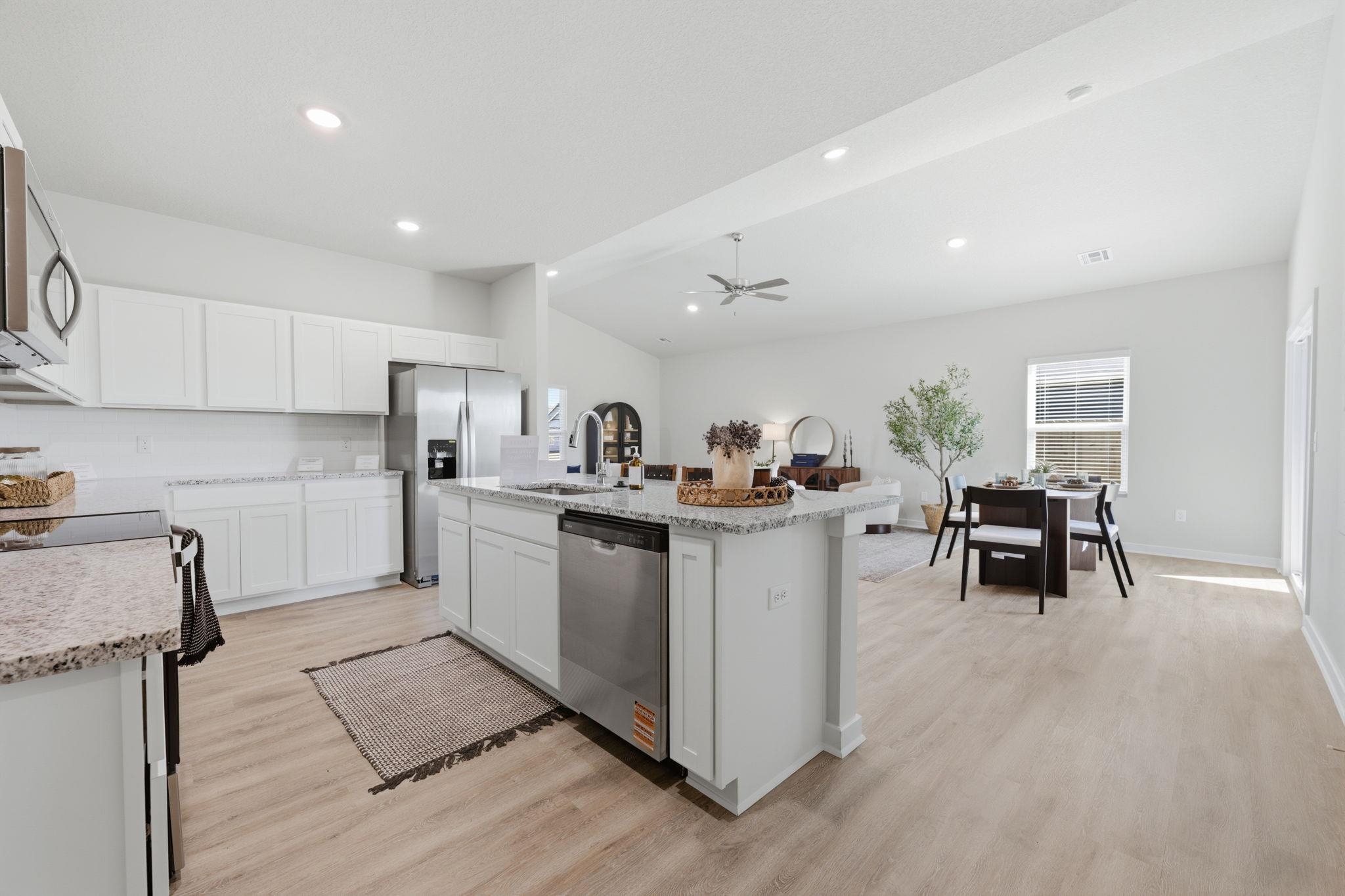 409 N Woodstone St Property Photo 14