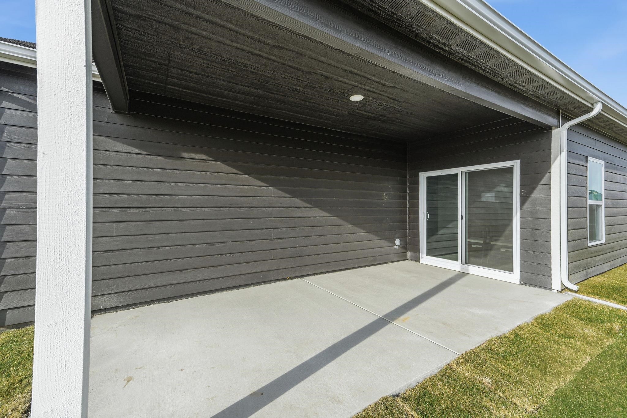 409 N Woodstone St Property Photo 25