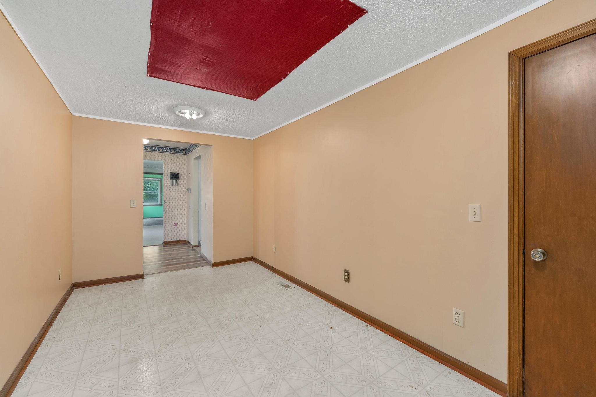 1590 N Womer Dr Property Photo 4