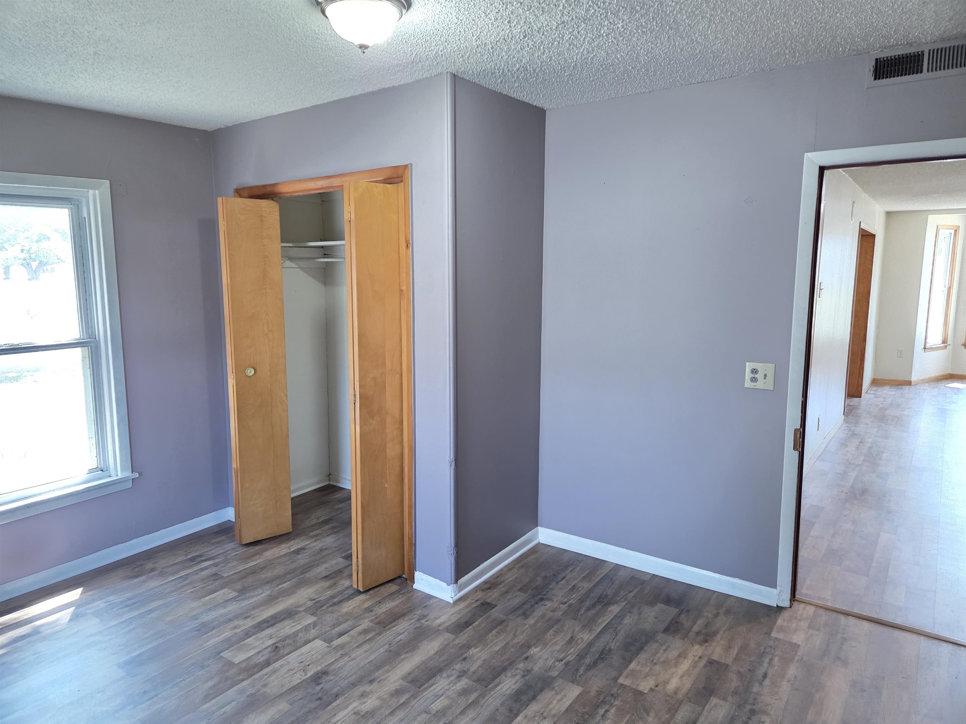 540 Clinton St Property Photo 6