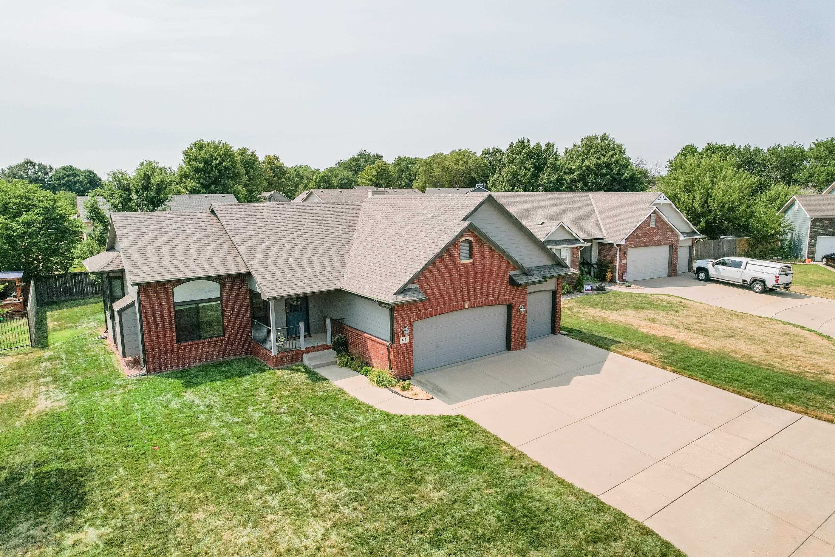 422 E Cheyenne Ct. Property Photo 29