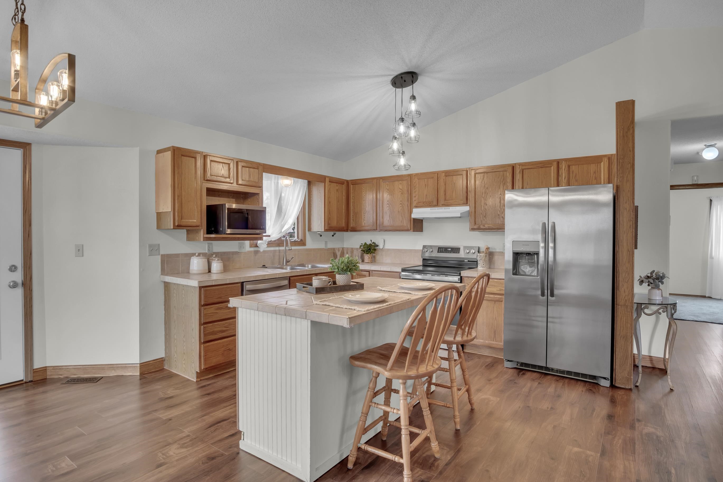 225 Windward Property Photo 12