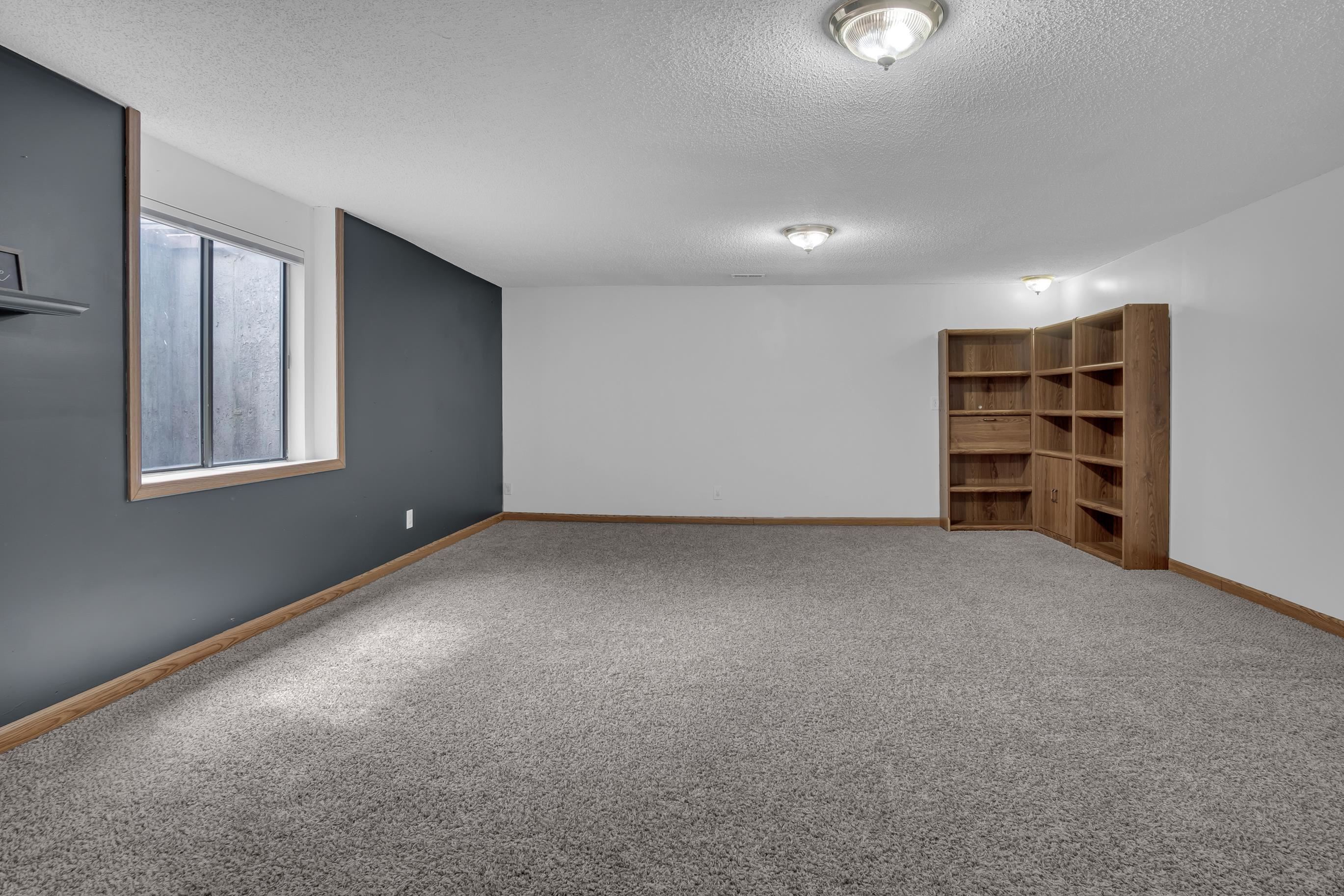225 Windward Property Photo 33