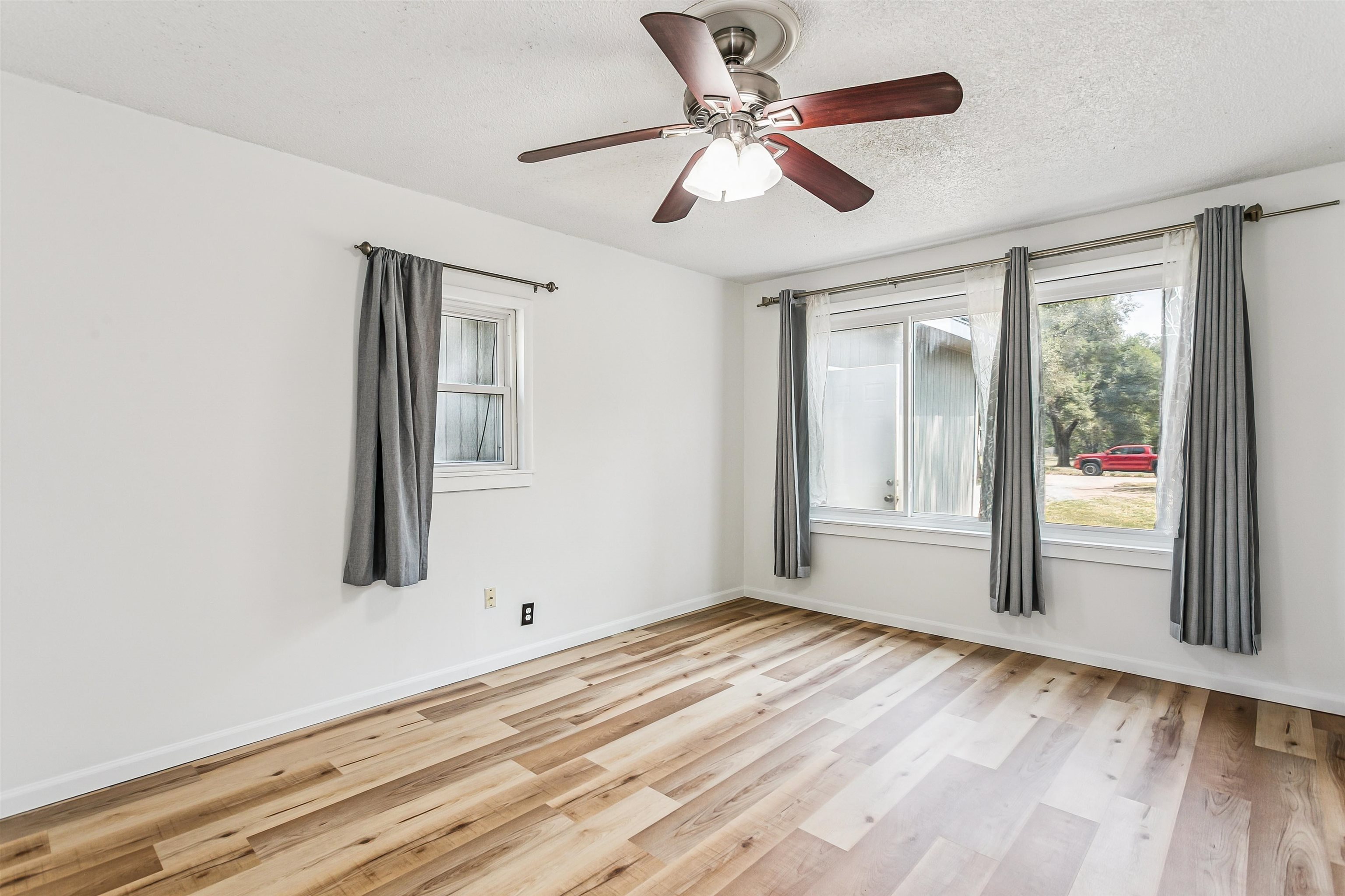 7433 S Pattie St Property Photo 14