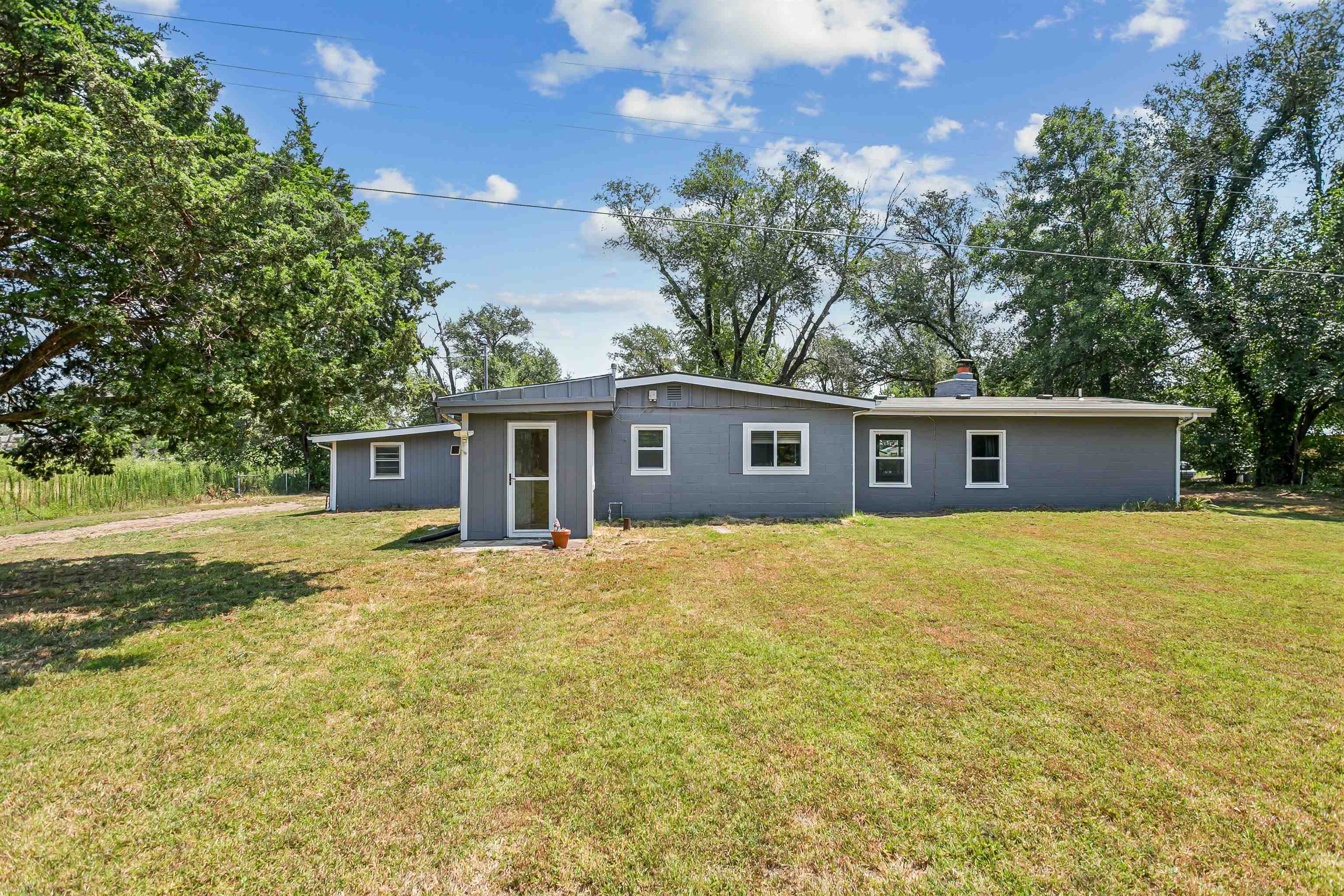 7433 S Pattie St Property Photo 20