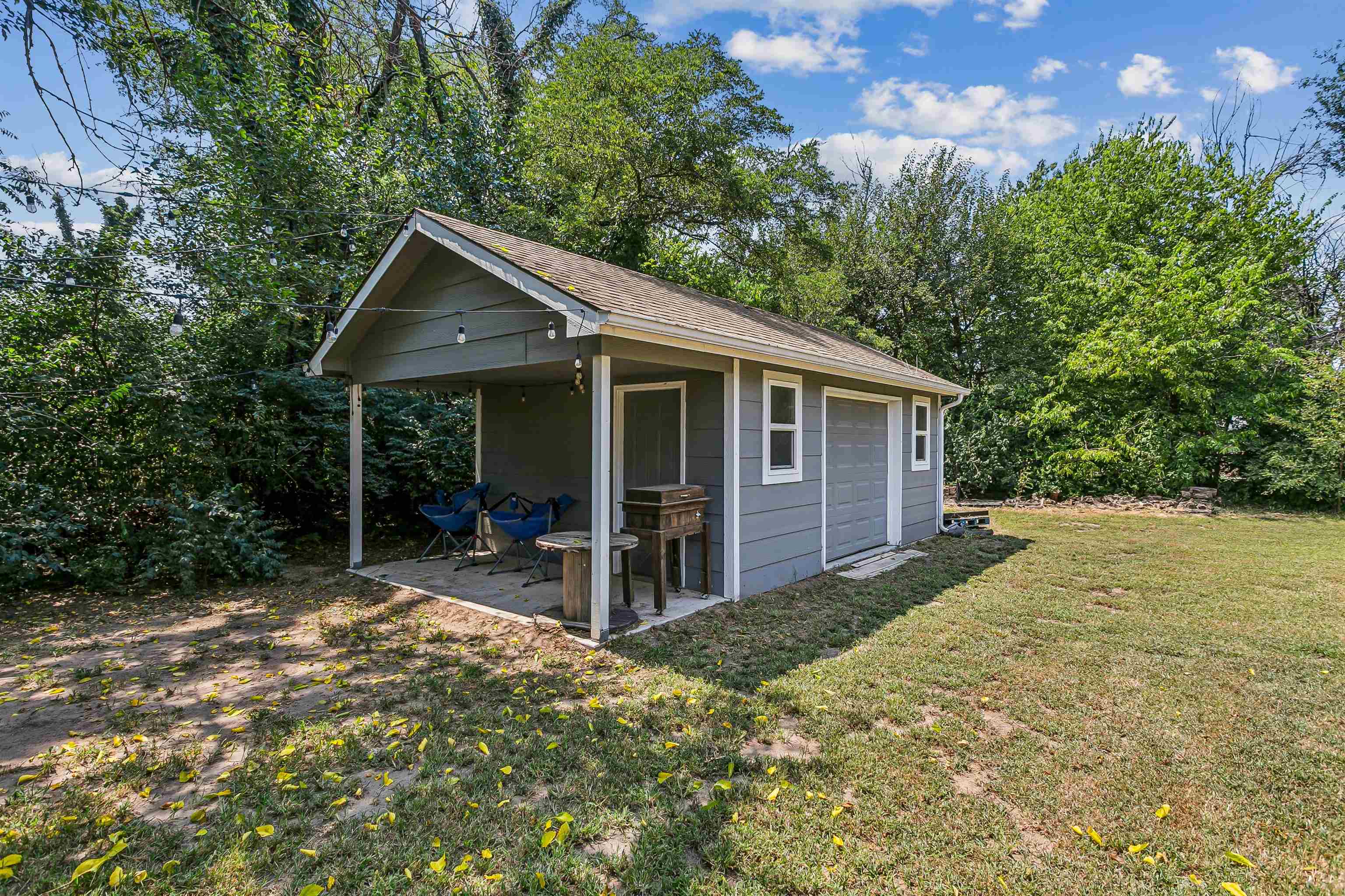 7433 S Pattie St Property Photo 22