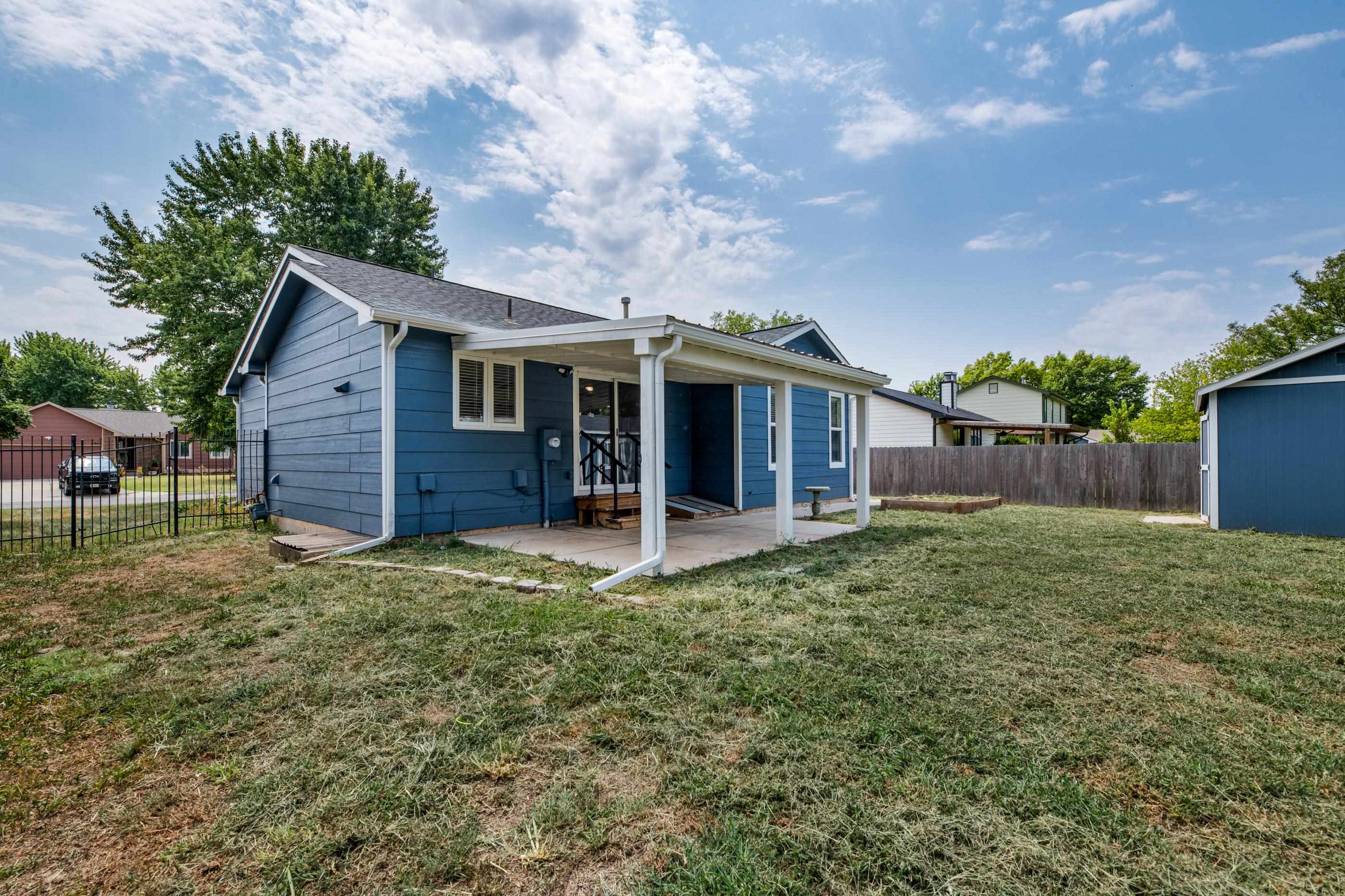 11810 W Pine St Property Photo 3