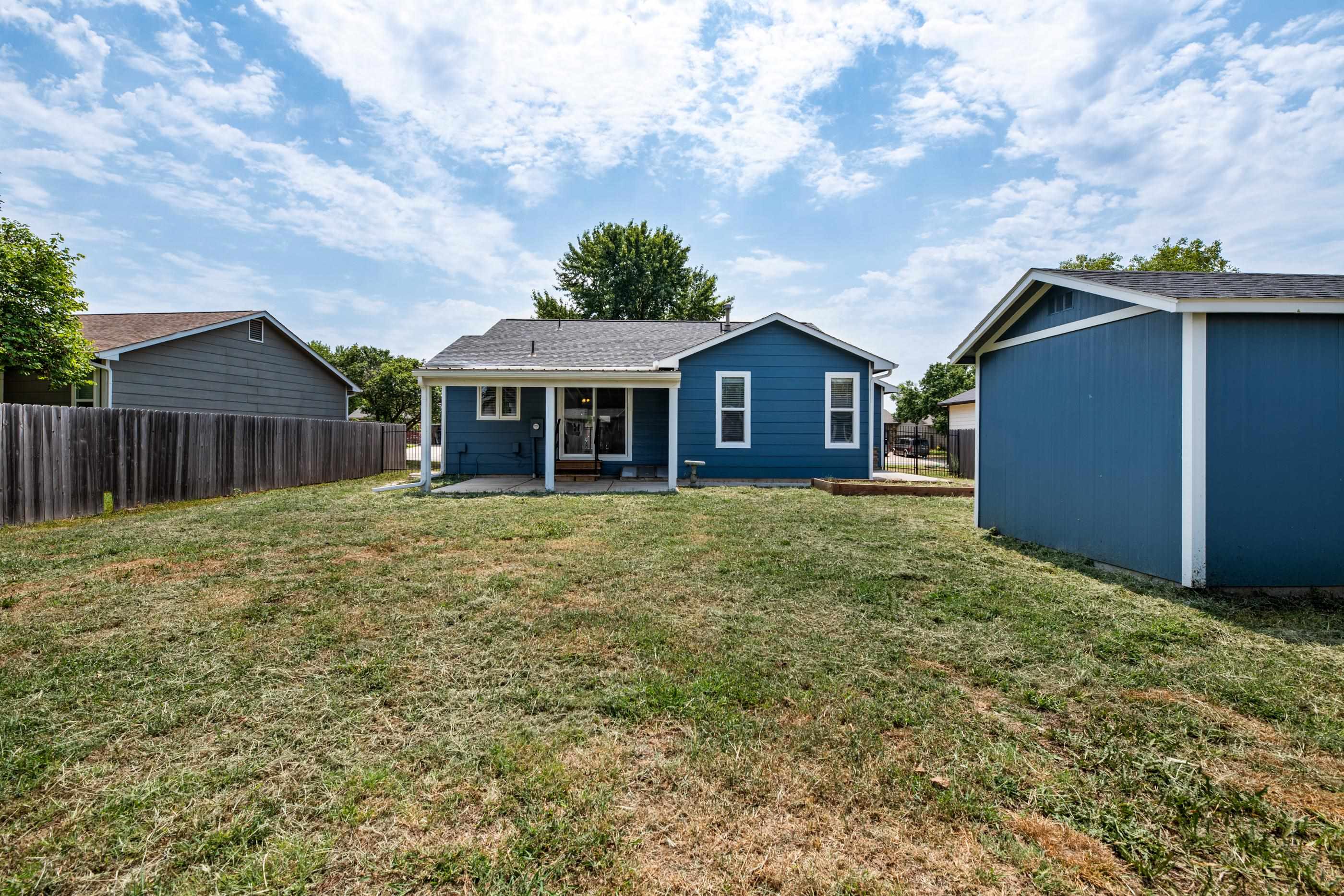 11810 W Pine St Property Photo 4
