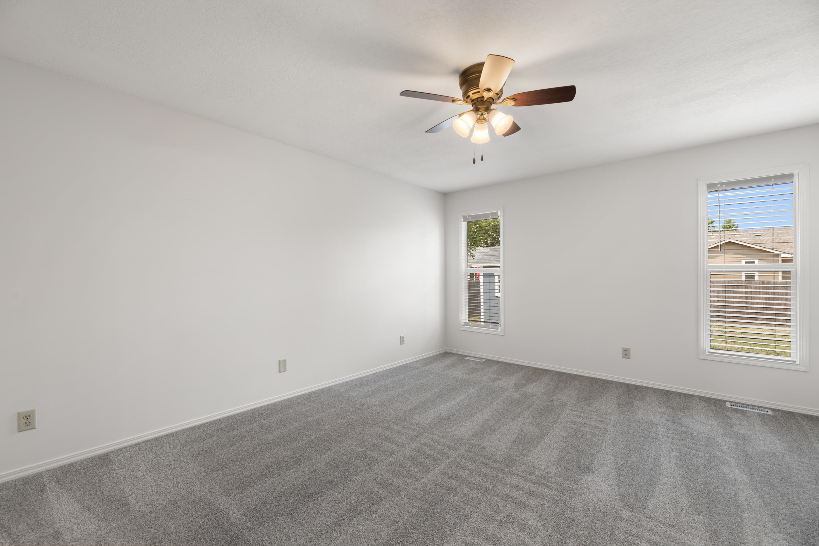 11810 W Pine St Property Photo 20