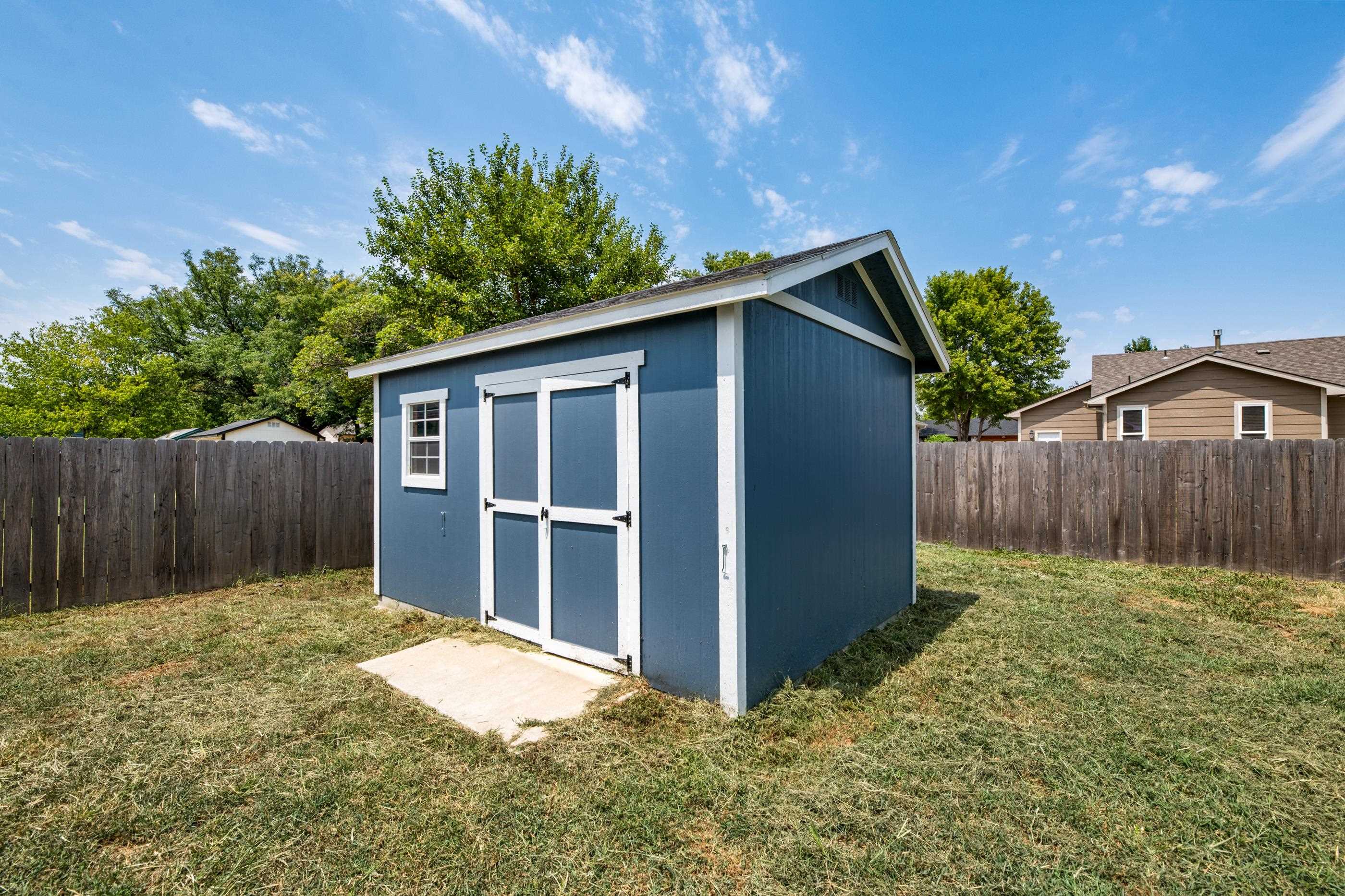 11810 W Pine St Property Photo 32