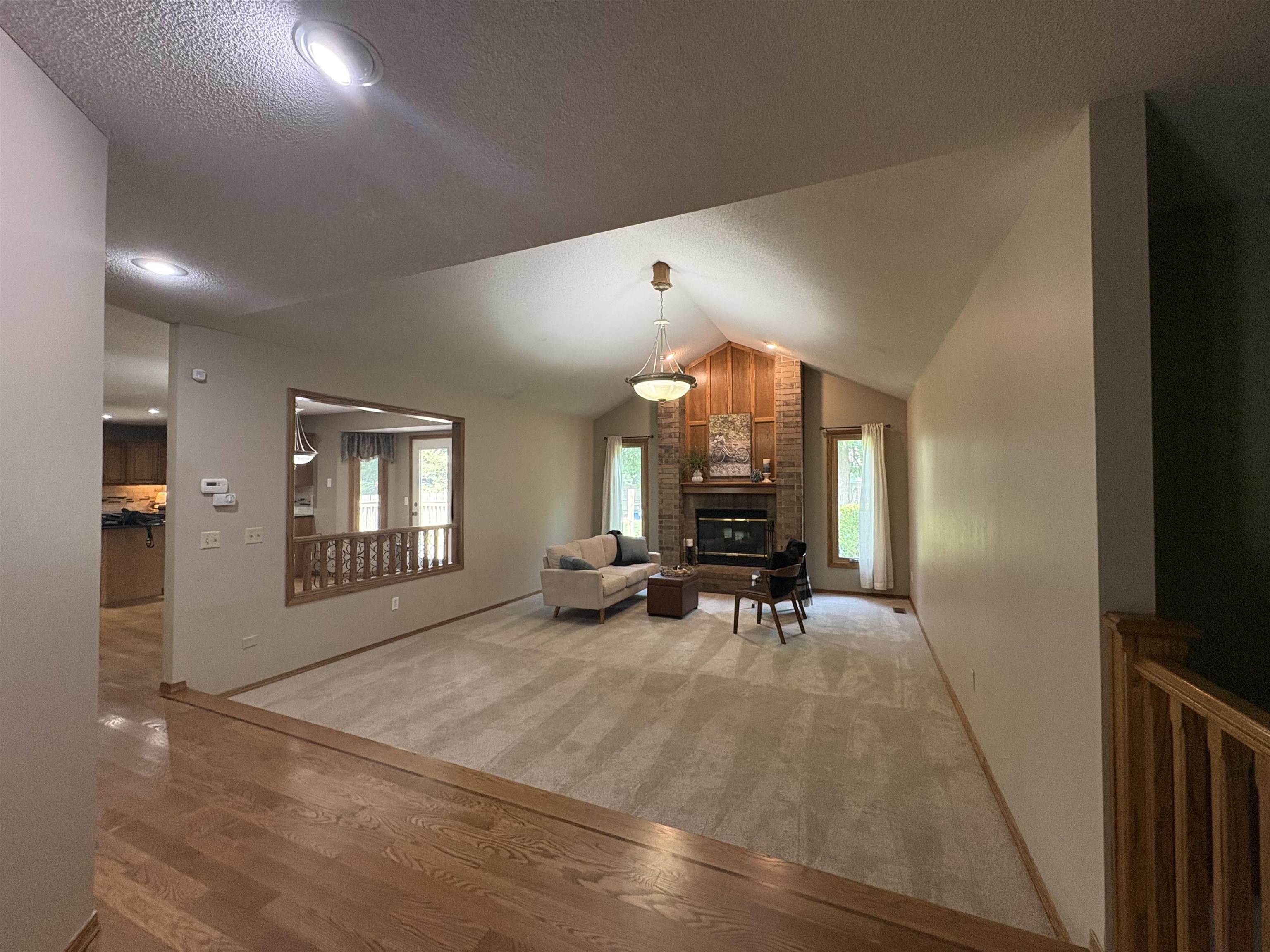 1326 N Shefford Property Photo 5