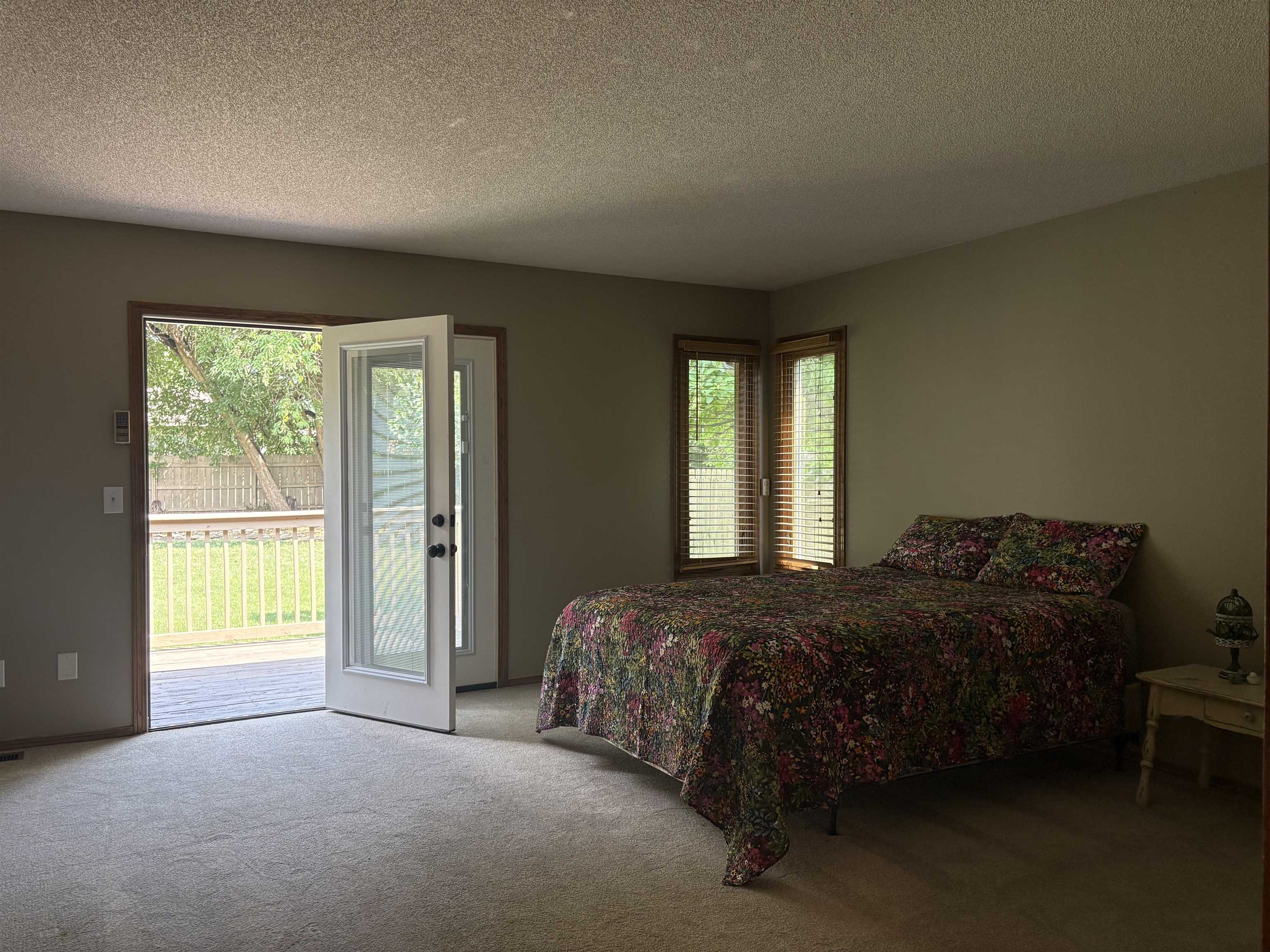 1326 N Shefford Property Photo 14
