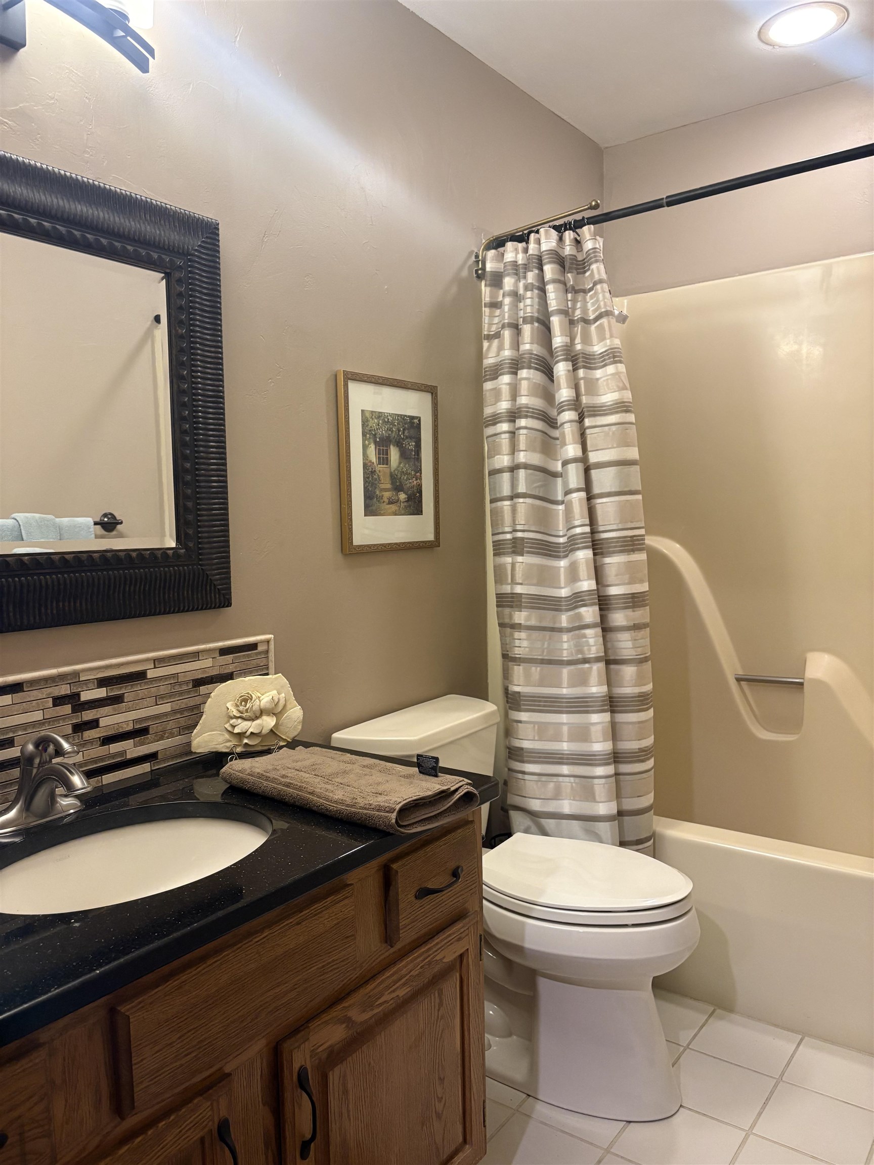 1326 N Shefford Property Photo 20