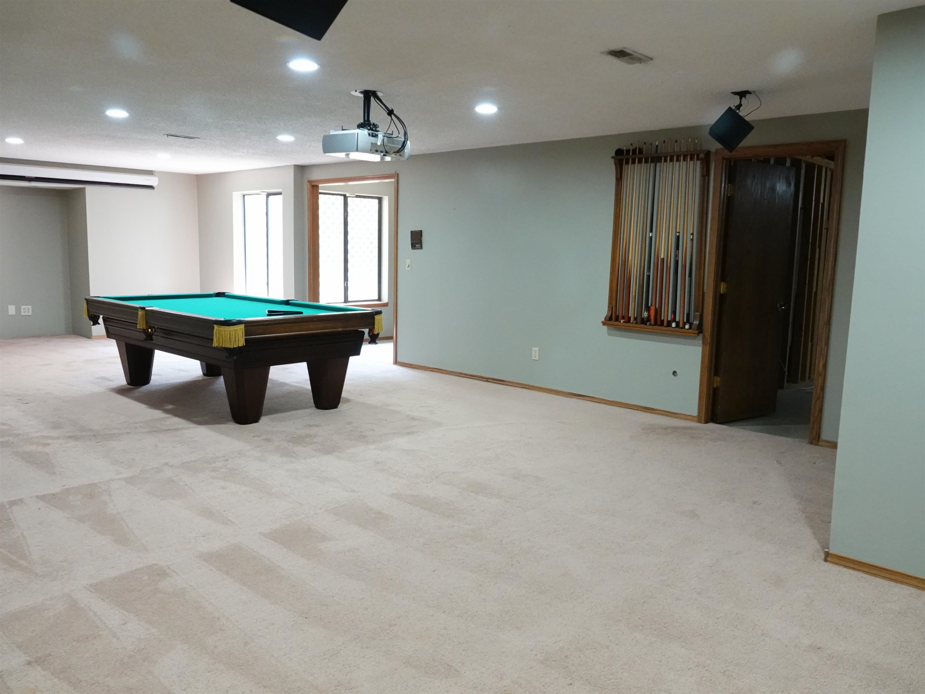 1326 N Shefford Property Photo 25