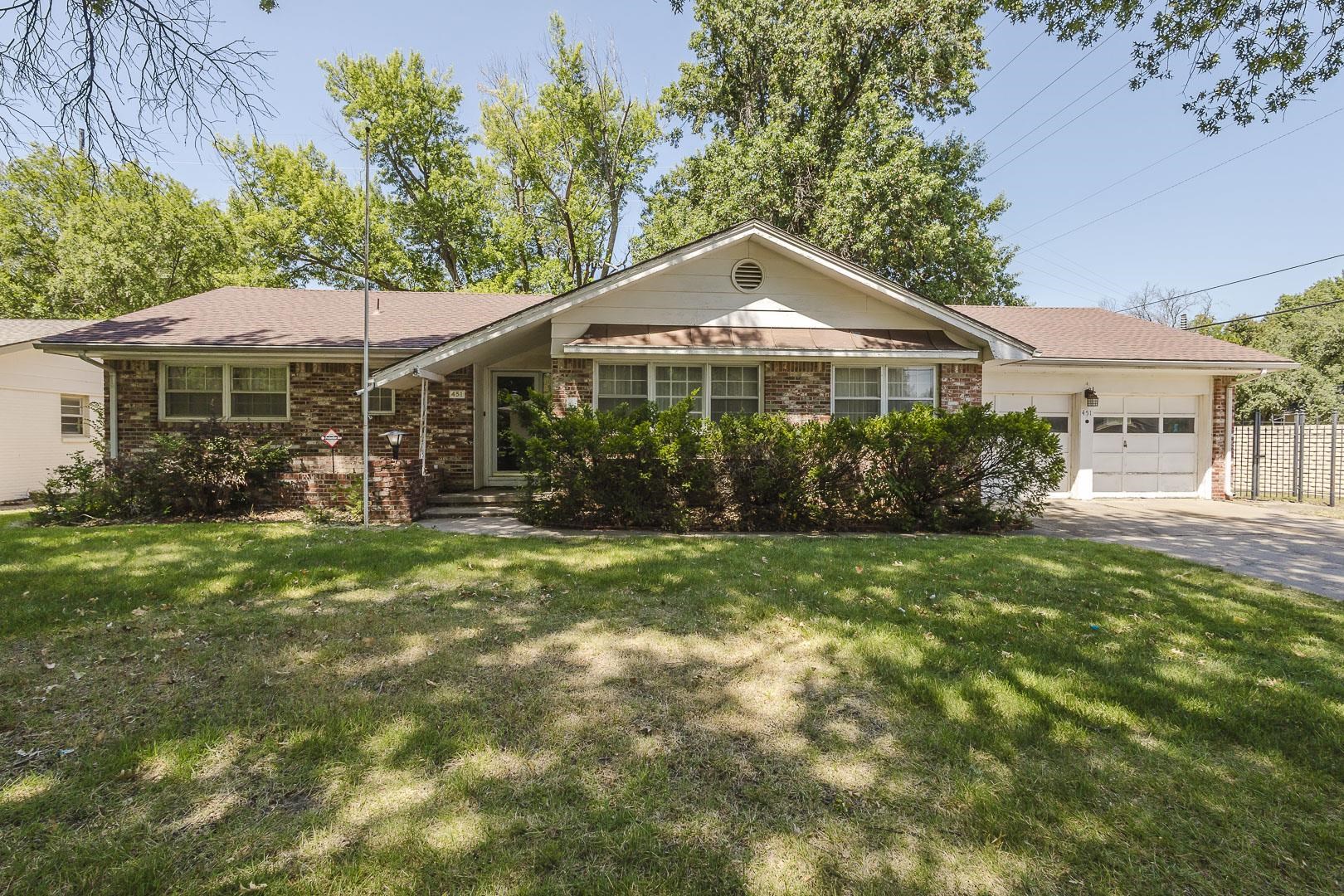 451 N Armour Property Photo 1