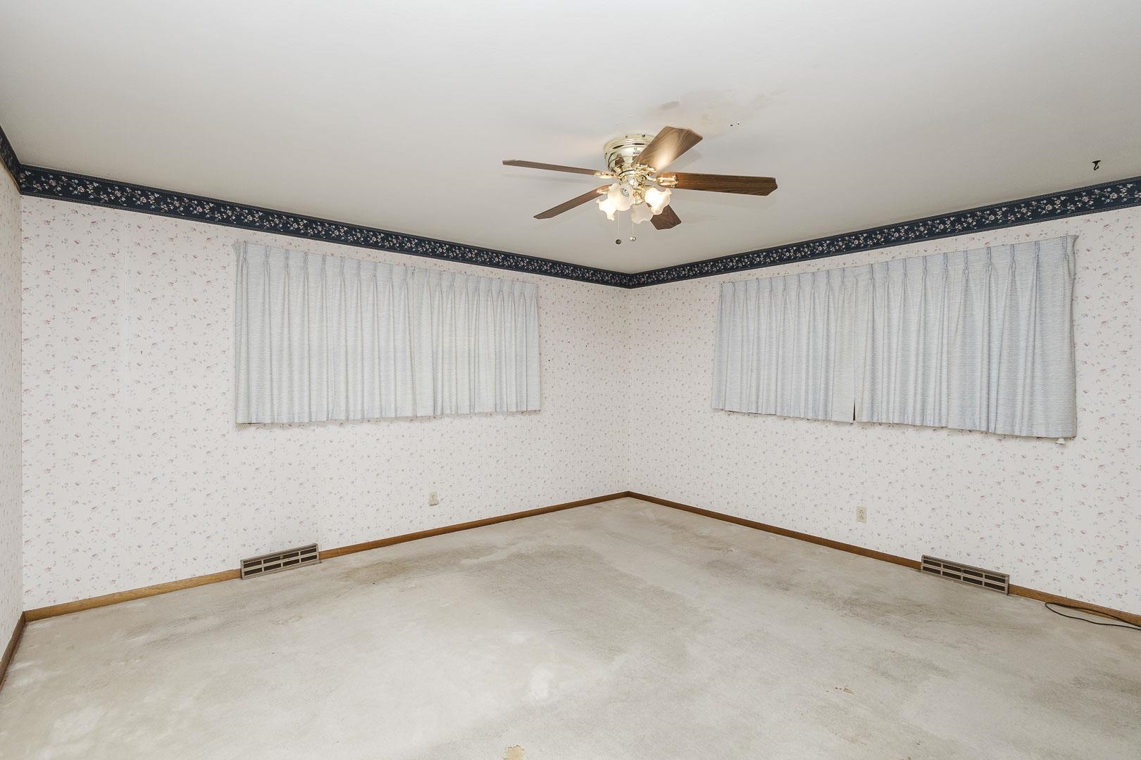 451 N Armour Property Photo 19