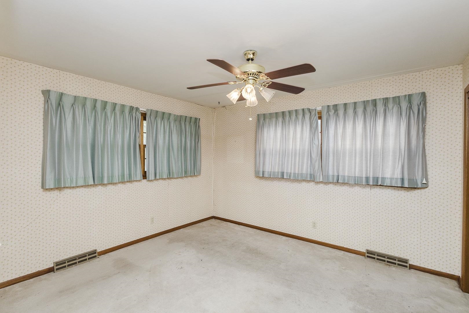 451 N Armour Property Photo 25
