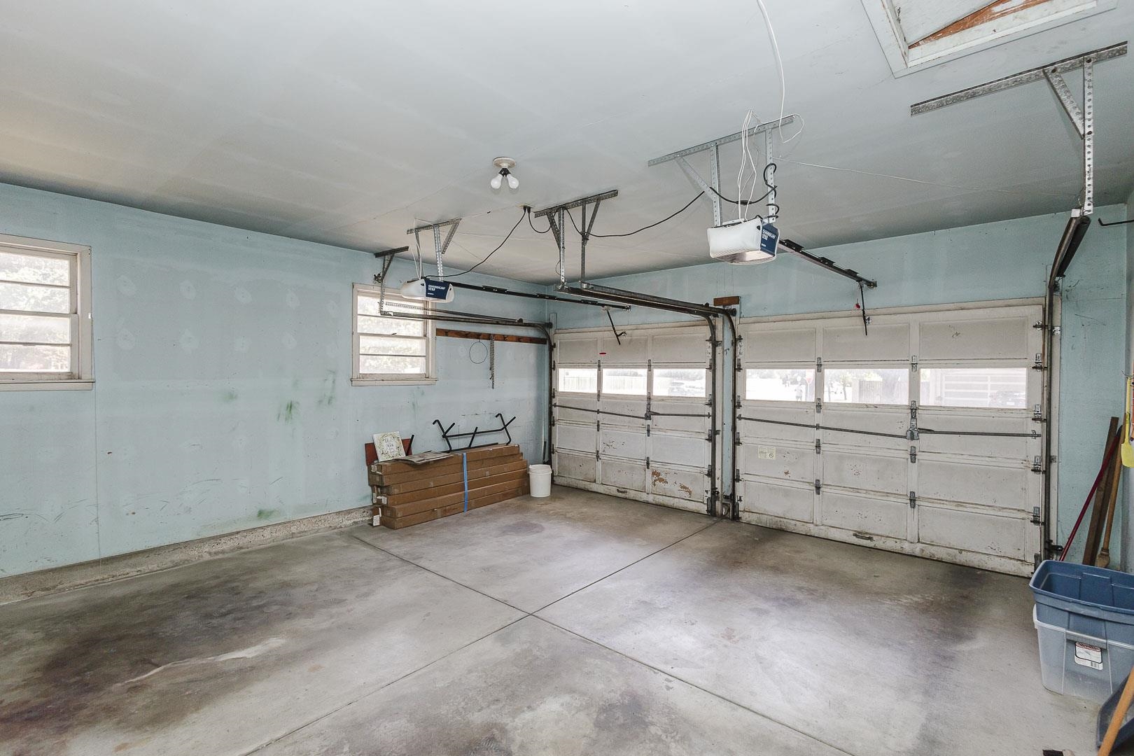 451 N Armour Property Photo 30