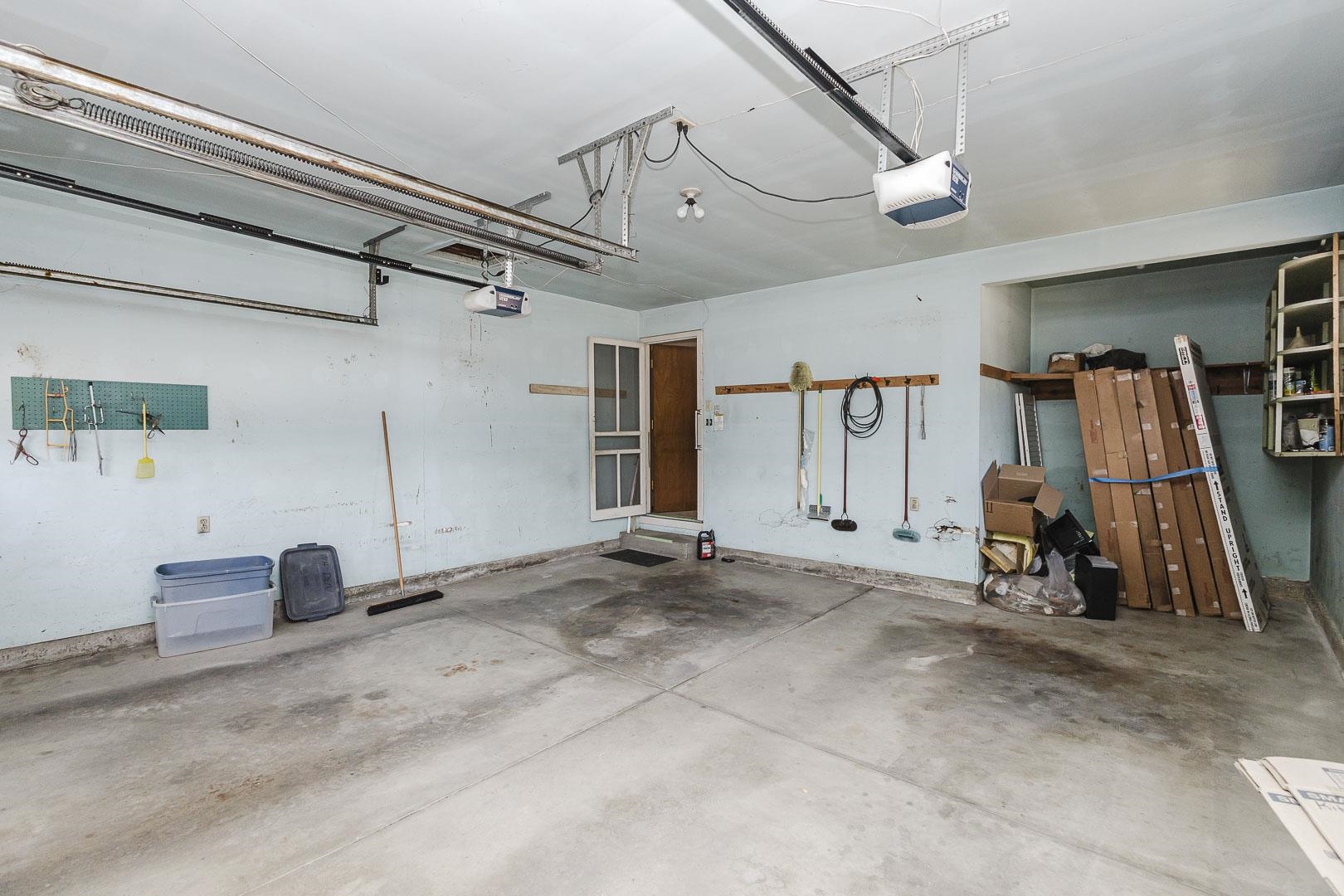 451 N Armour Property Photo 31