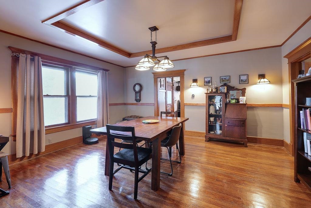 1408 E 6th Property Photo 8