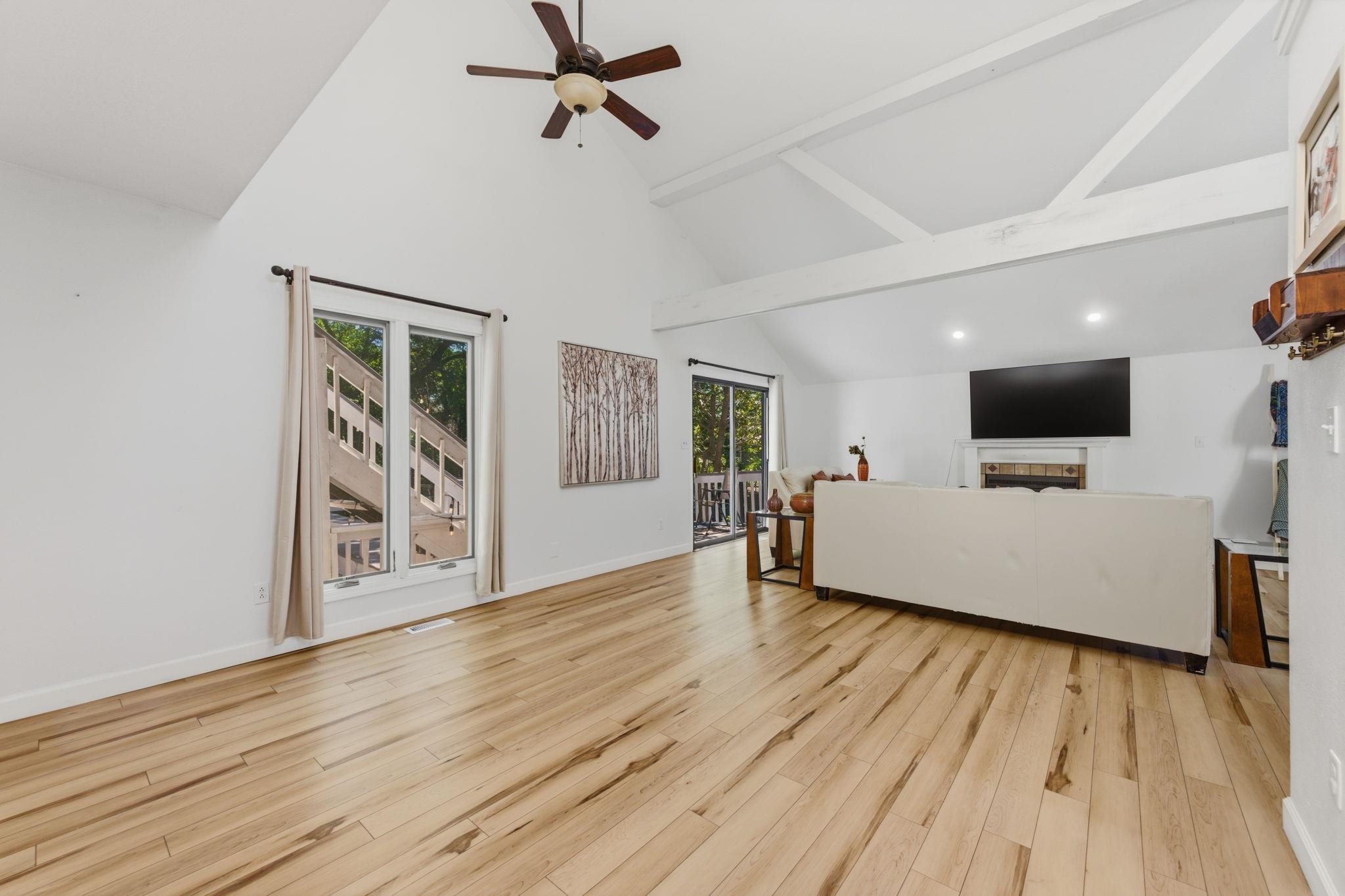 500 Sharon Court Property Photo 11