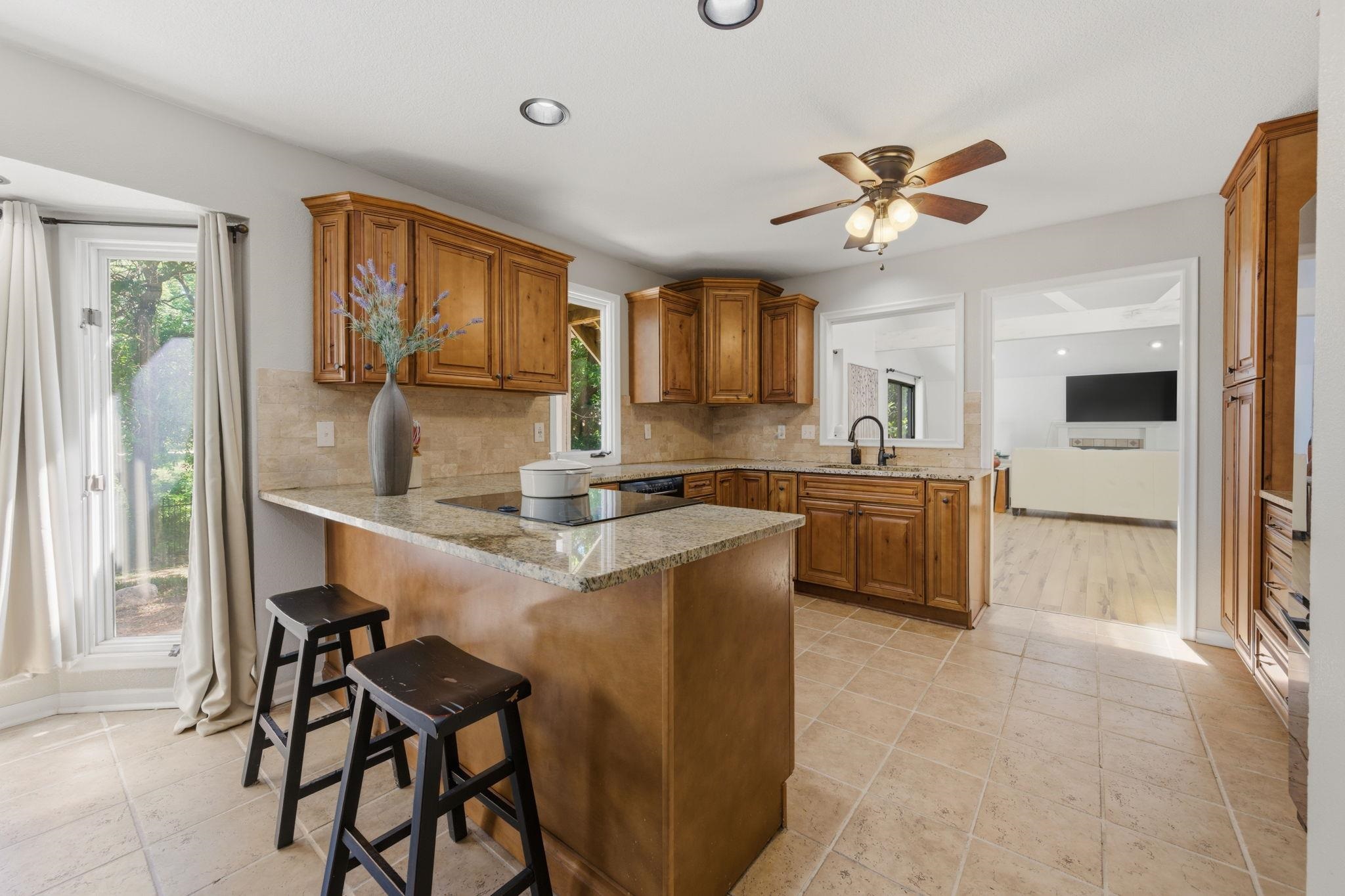 500 Sharon Court Property Photo 12