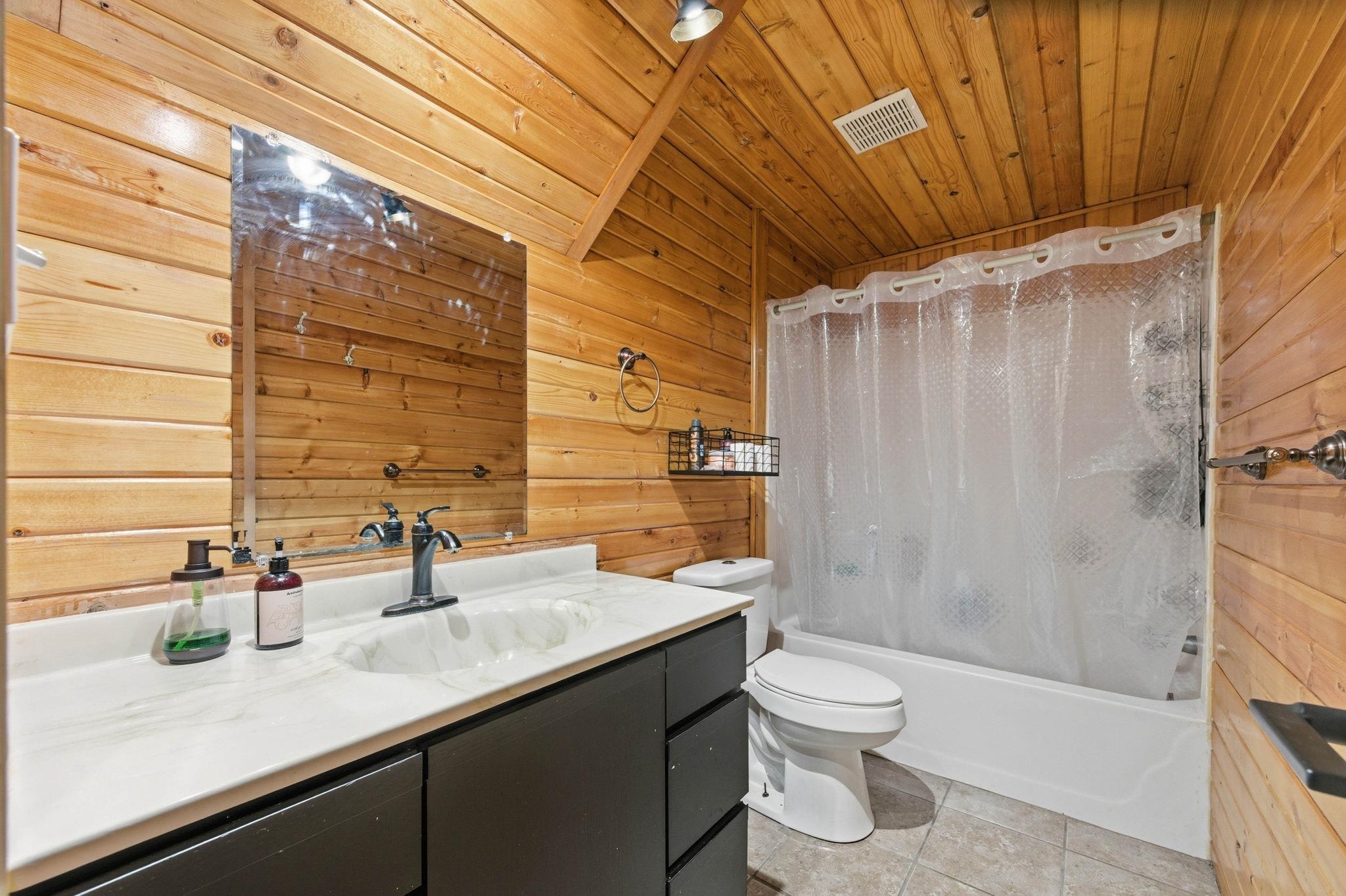 500 Sharon Court Property Photo 28