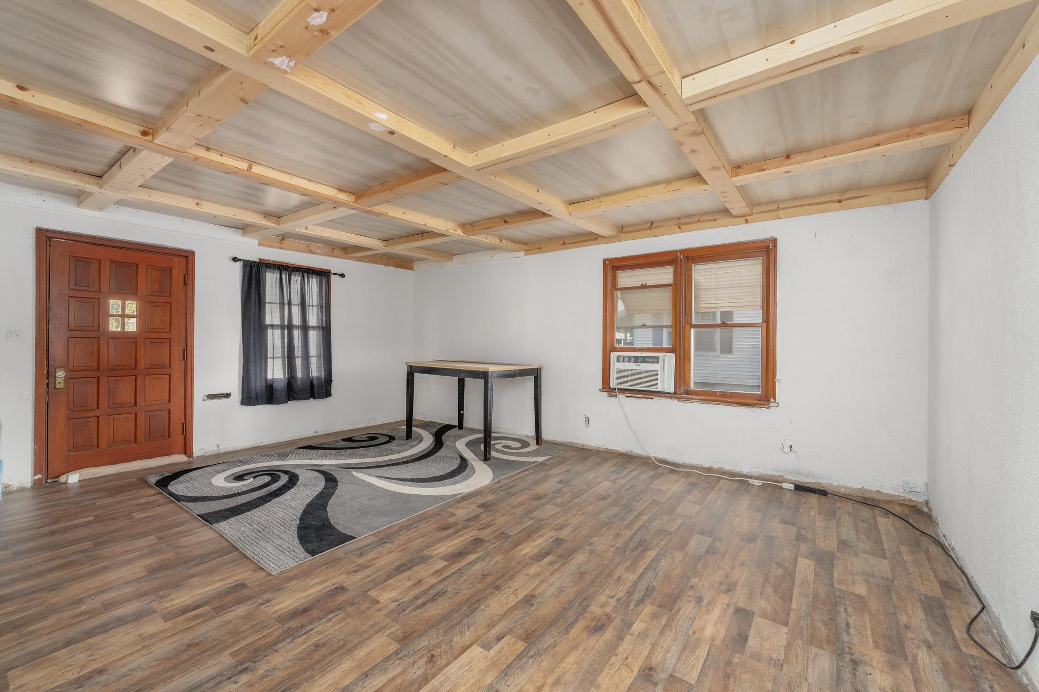 1501 N C St Property Photo 6