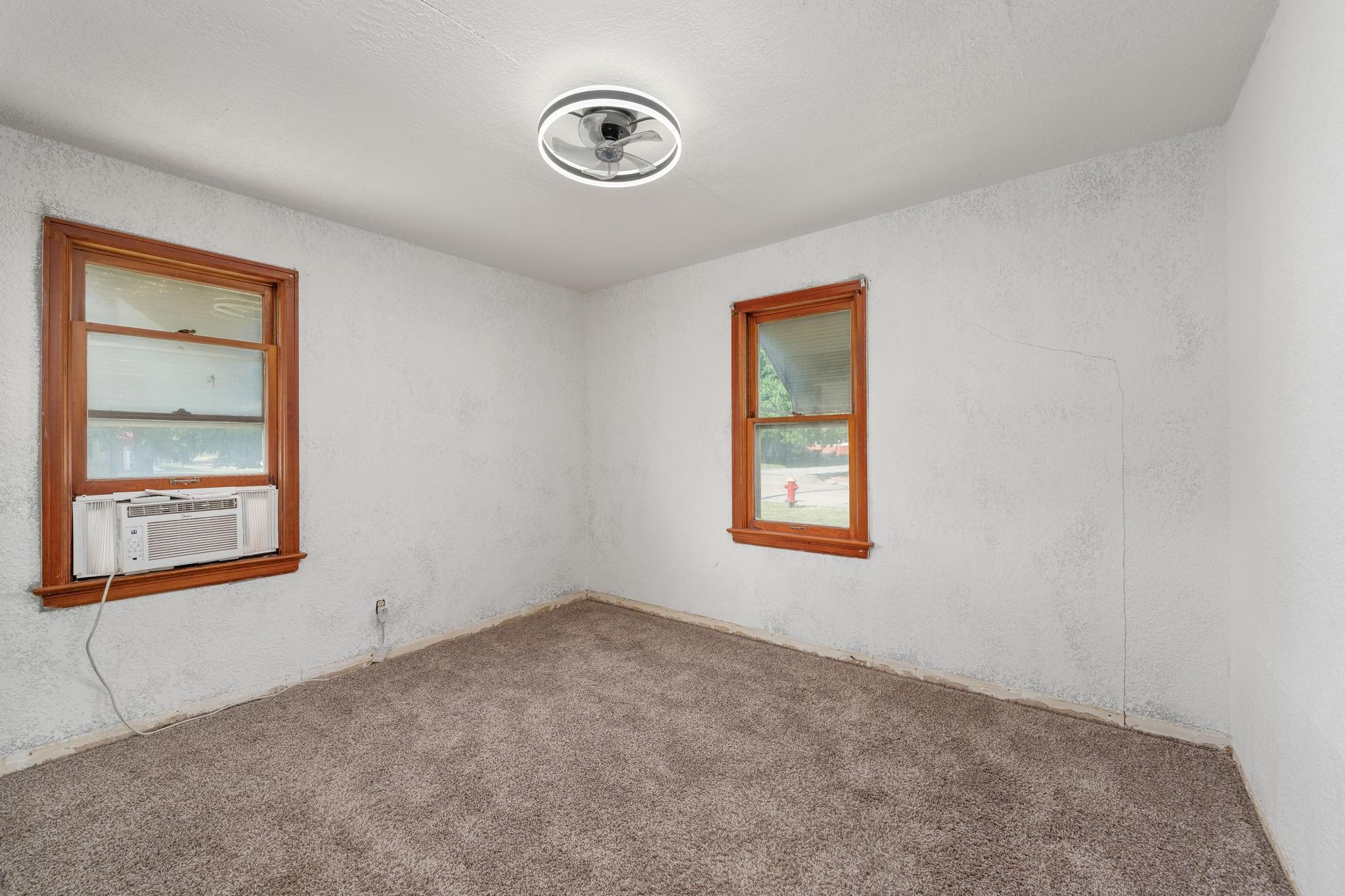 1501 N C St Property Photo 22