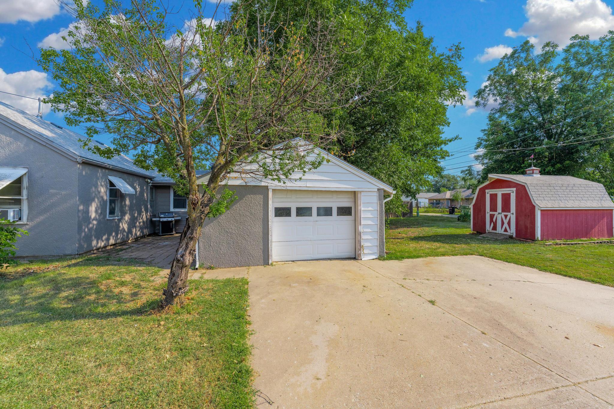 1501 N C St Property Photo 26